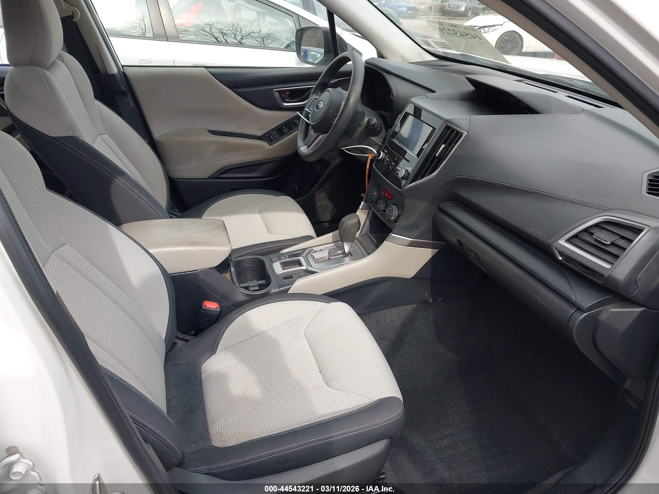 SUBARU FORESTER image 5