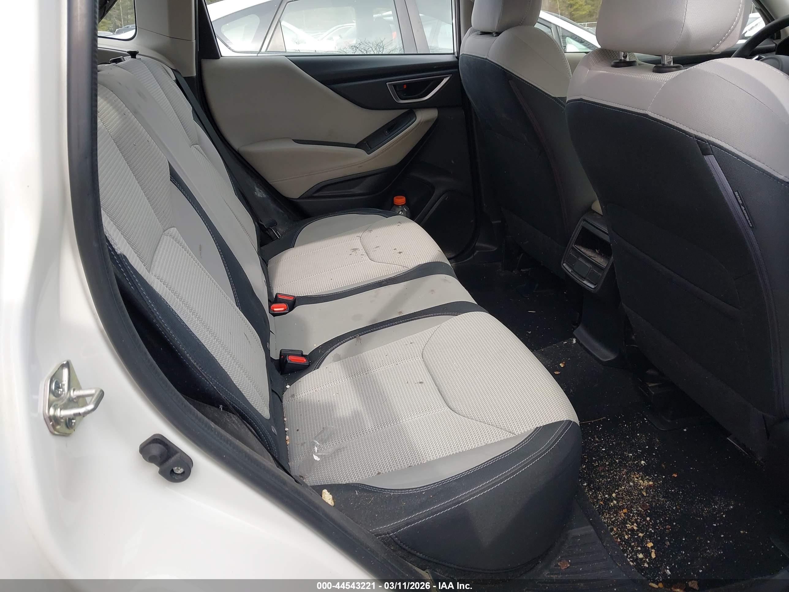 SUBARU FORESTER image 8