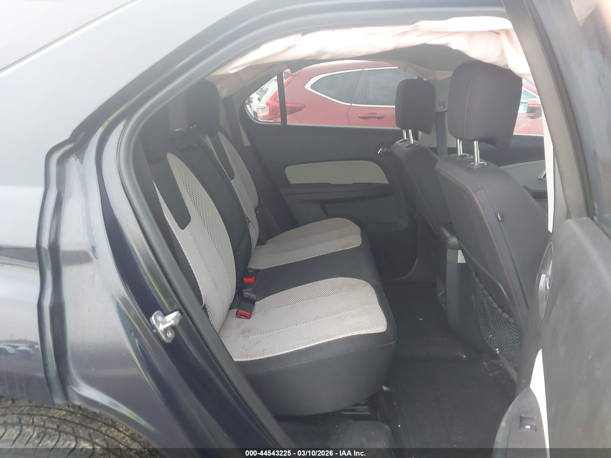 CHEVROLET EQUINOX image 8