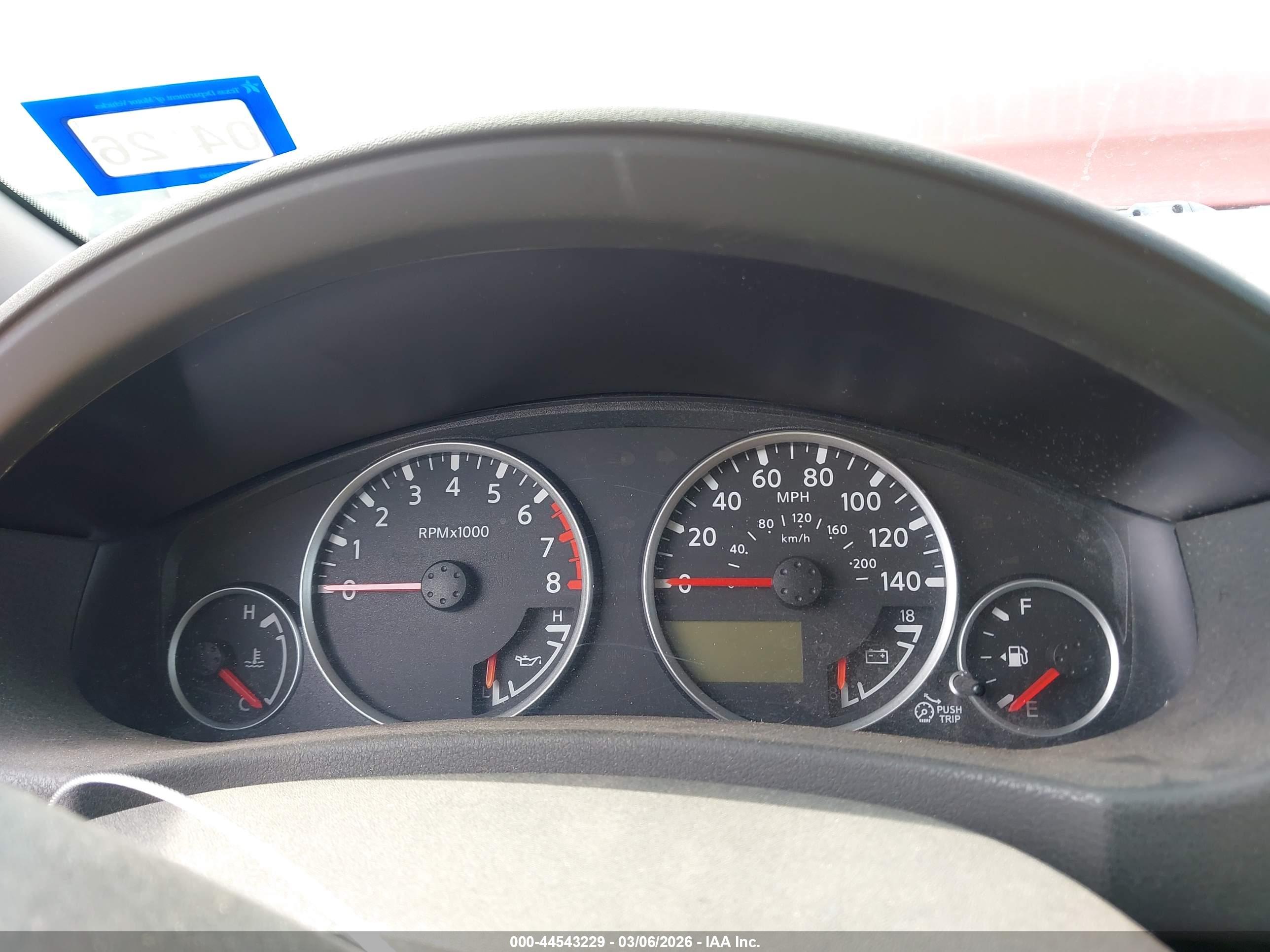 NISSAN PATHFINDER image 7