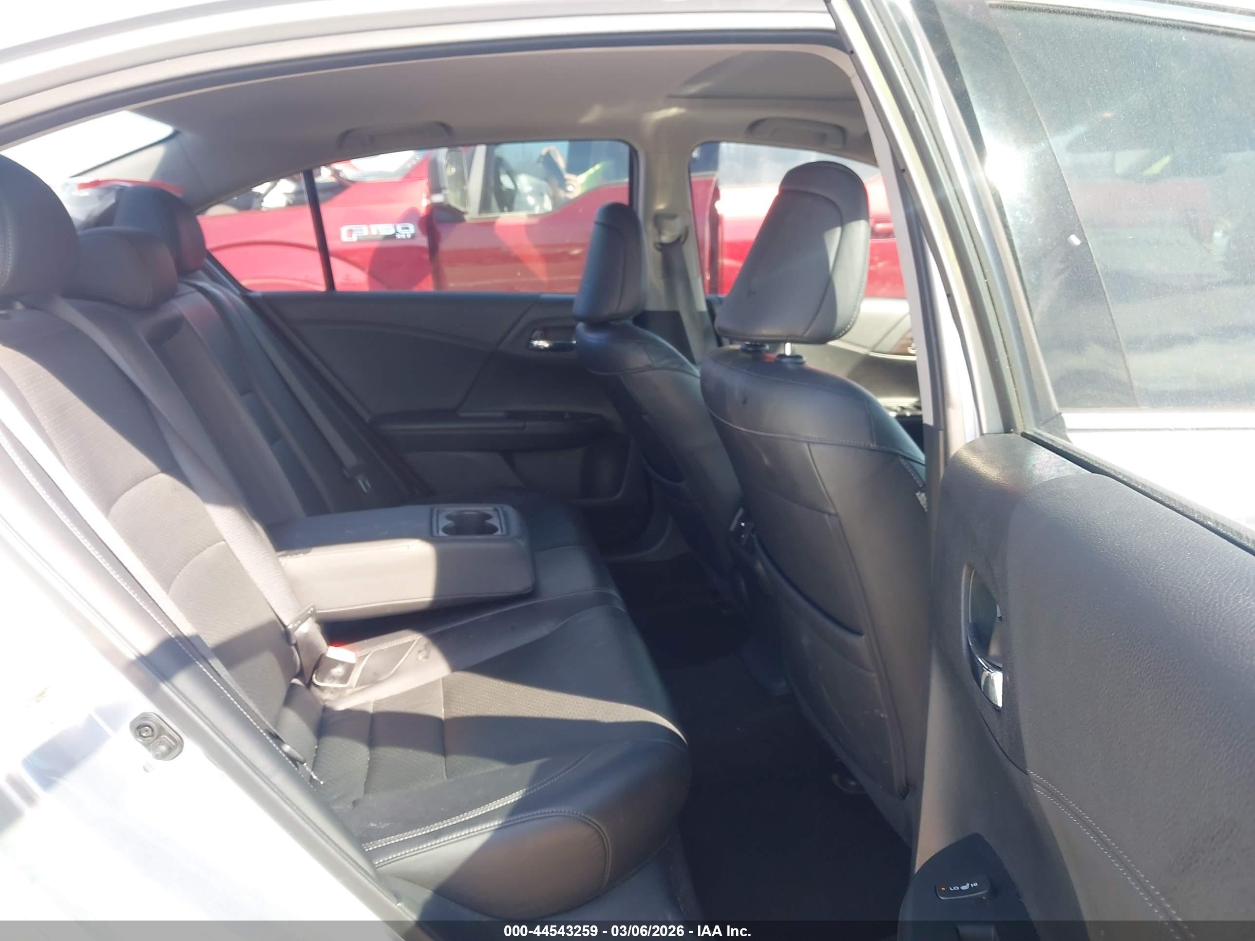 HONDA ACCORD image 8