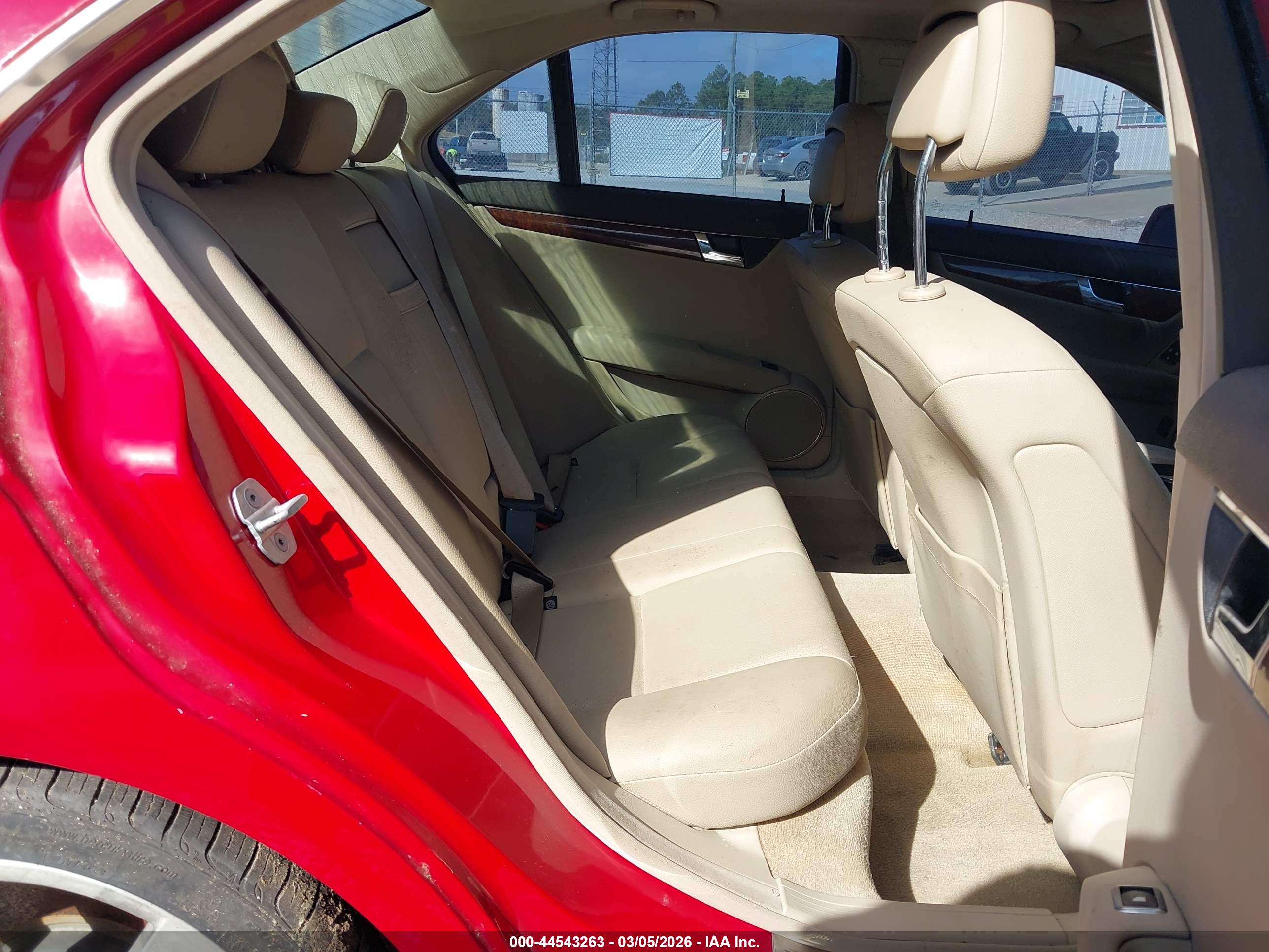 MERCEDES-BENZ C image 8