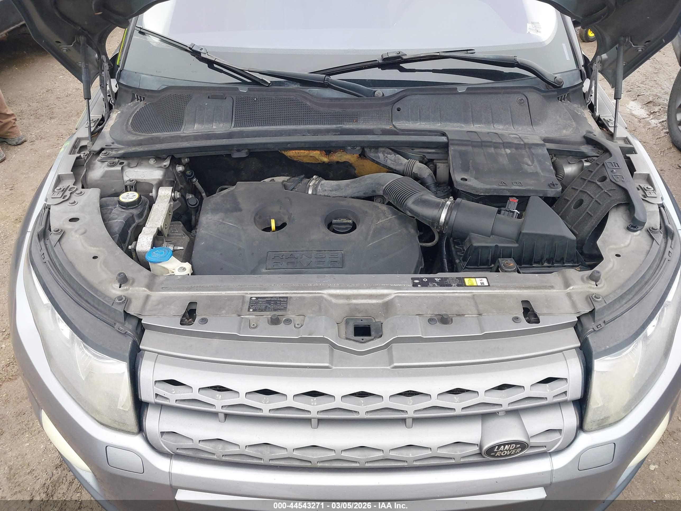 LAND ROVER image 10