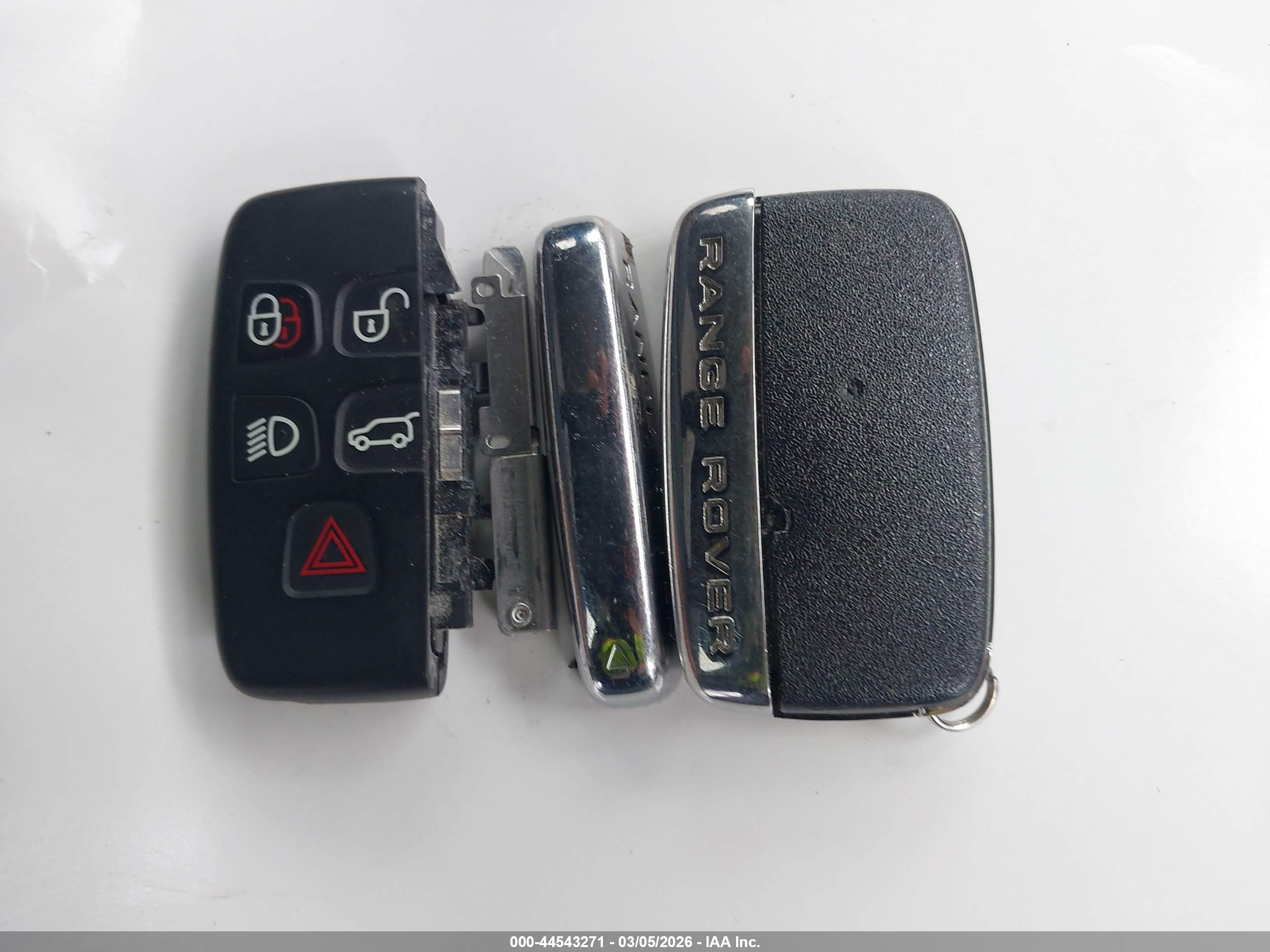 LAND ROVER image 11
