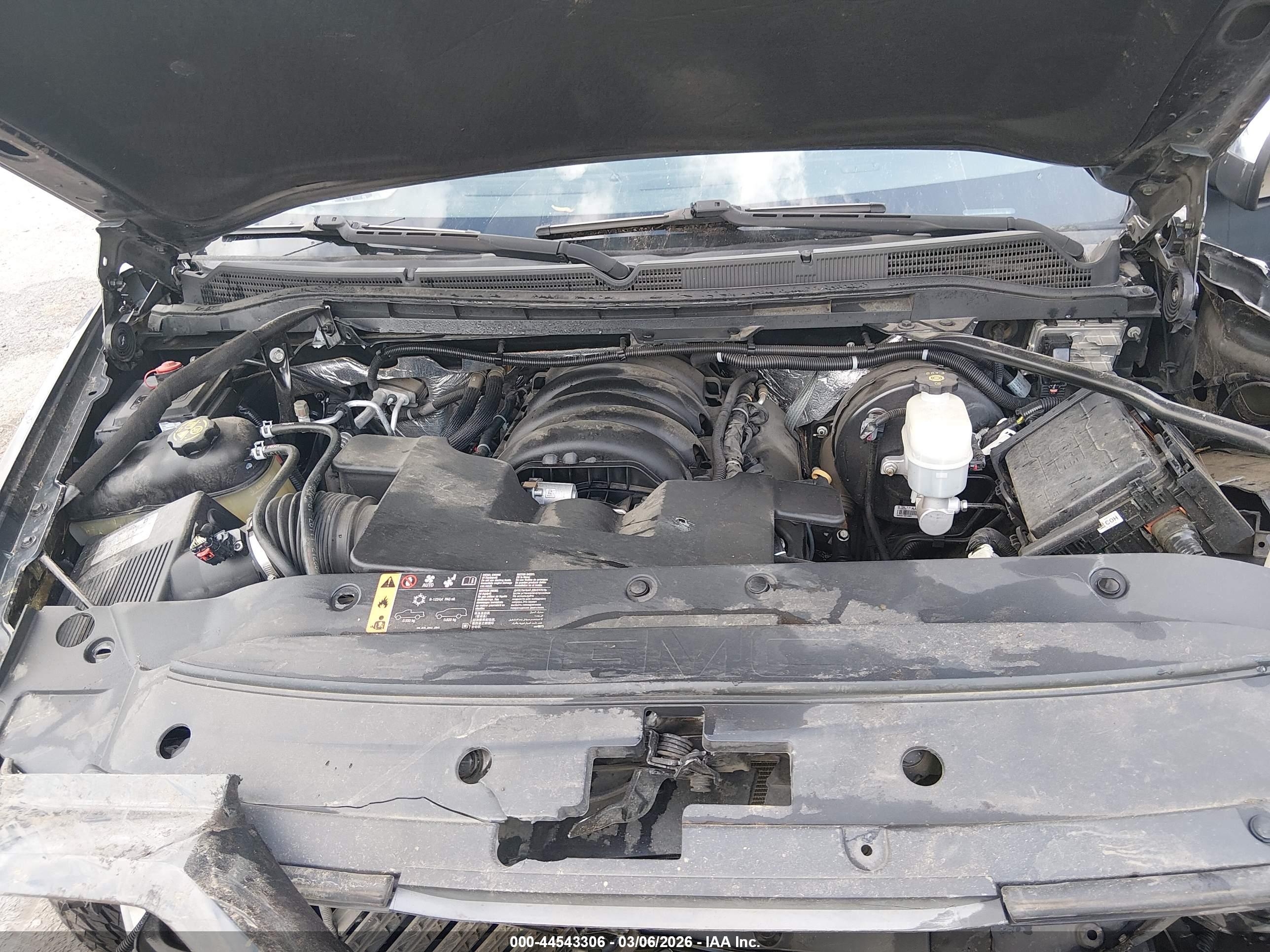 GMC SIERRA image 10
