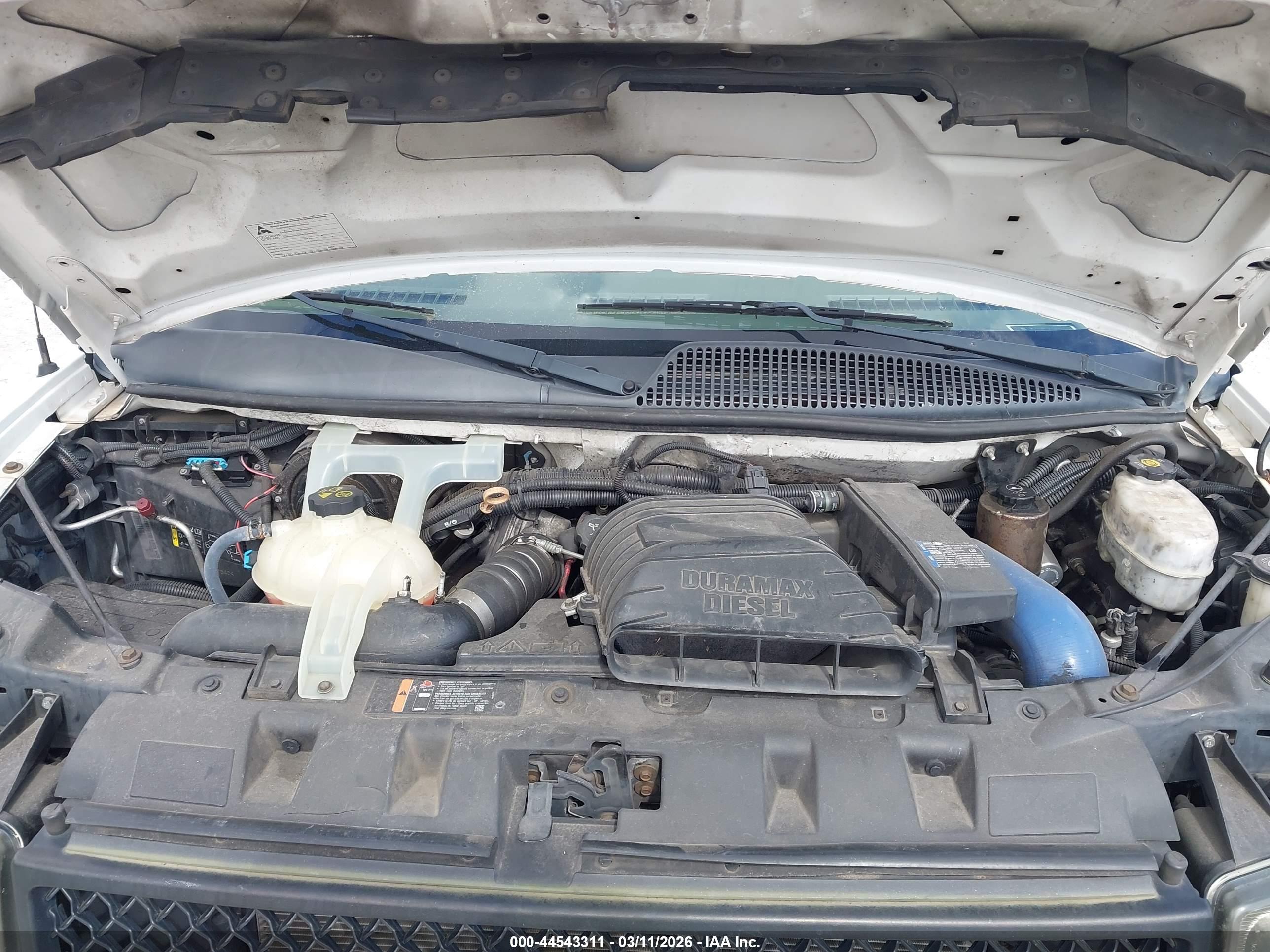 CHEVROLET EXPRESS image 10