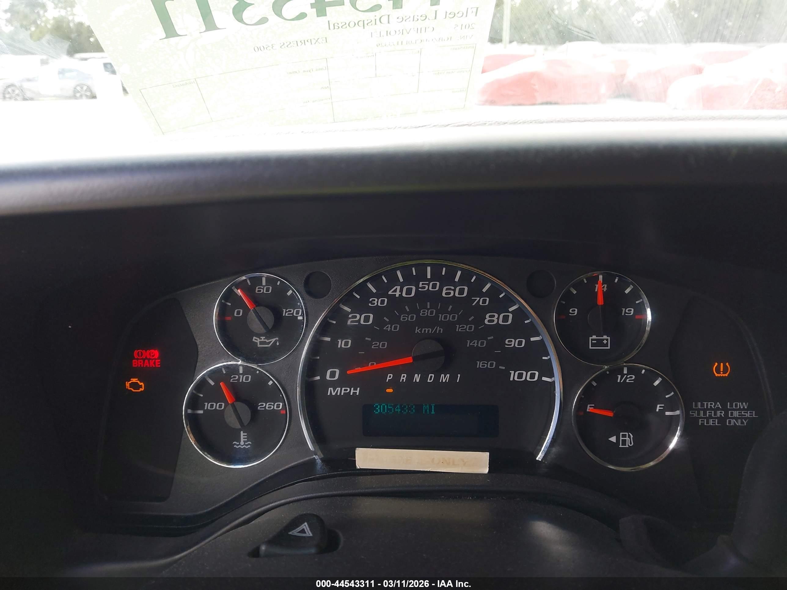 CHEVROLET EXPRESS image 7
