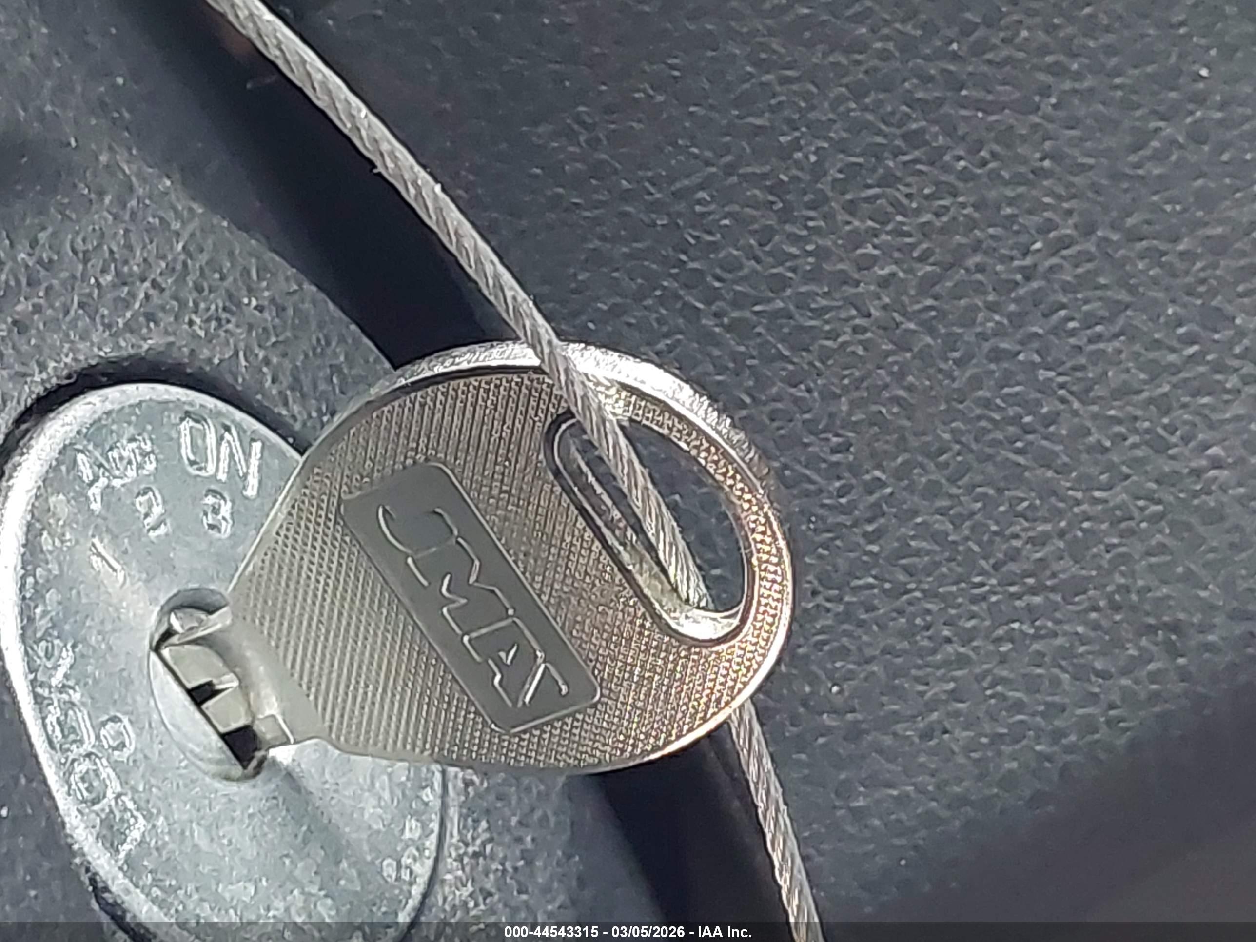 NISSAN VERSA image 11