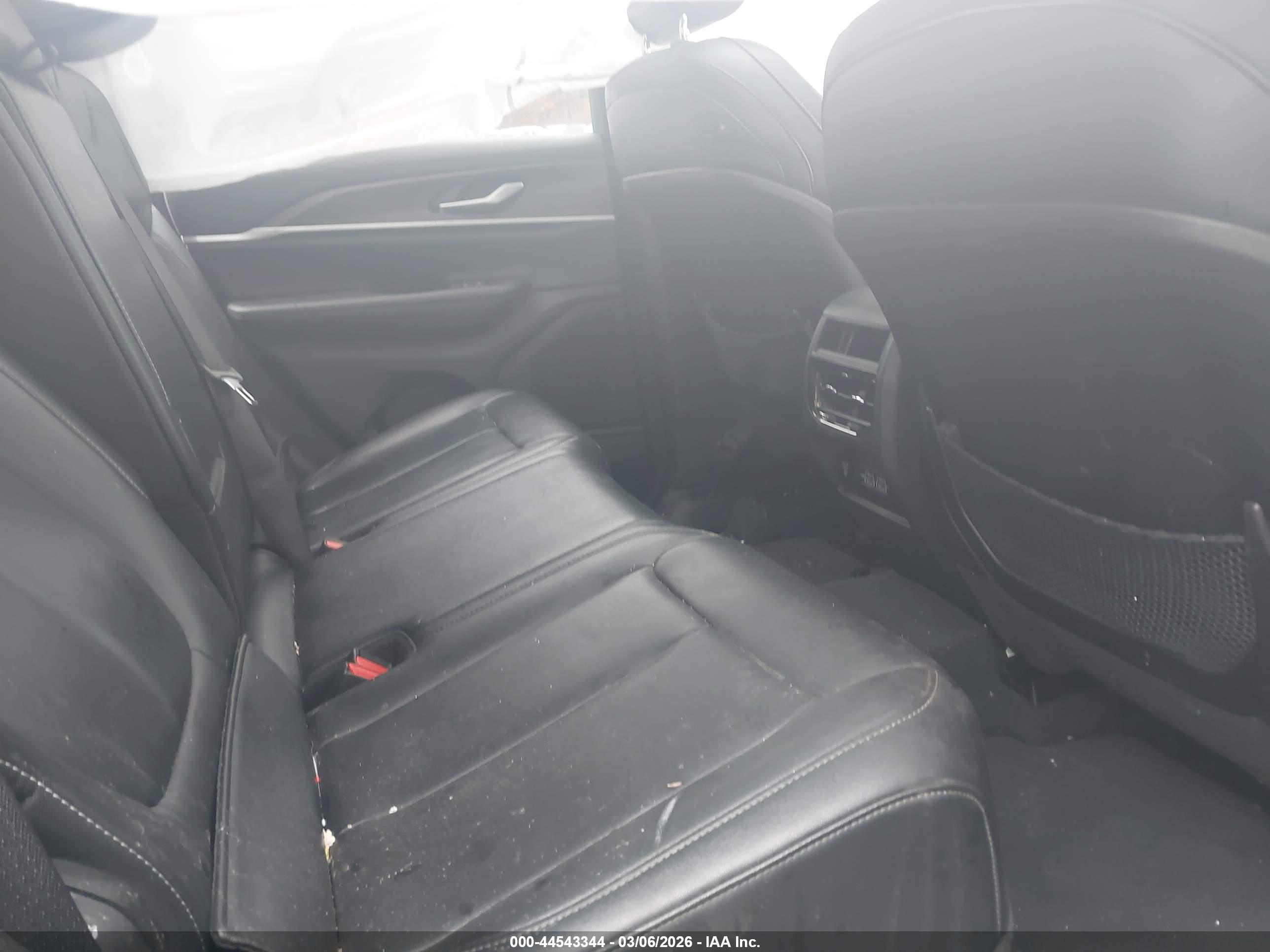 JEEP GRAND image 8