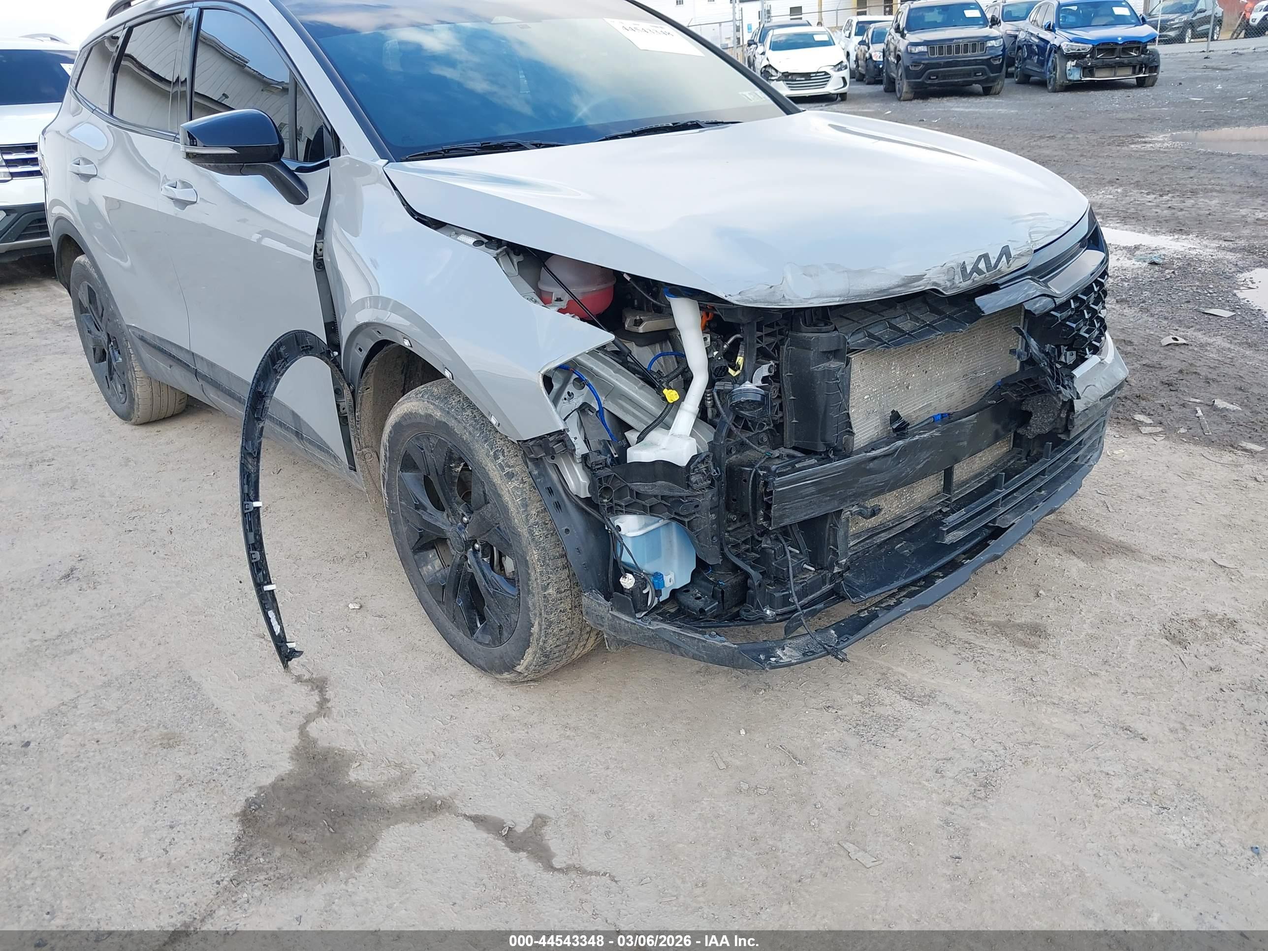 KIA SPORTAGE image 6