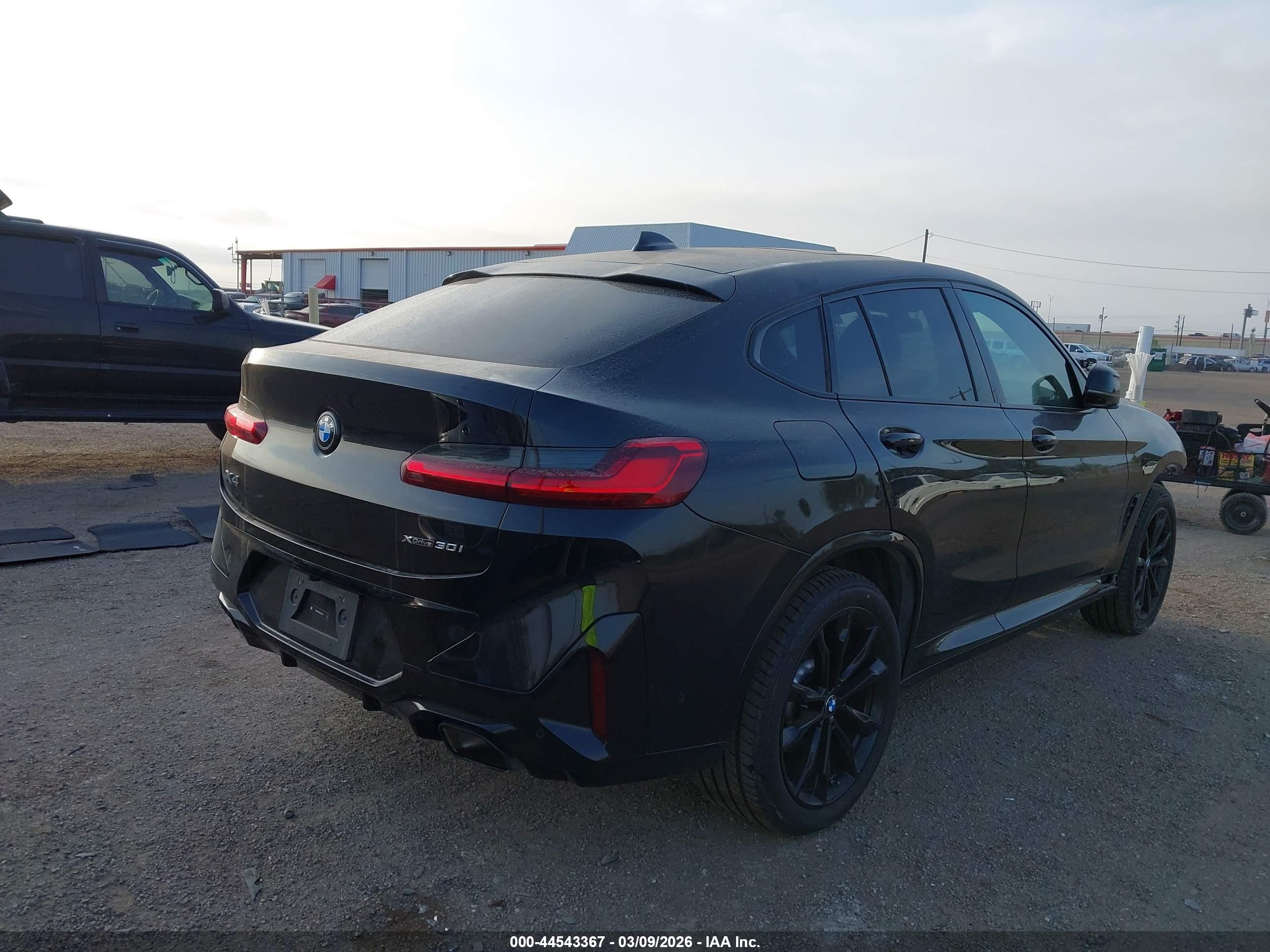 BMW X4 image 4