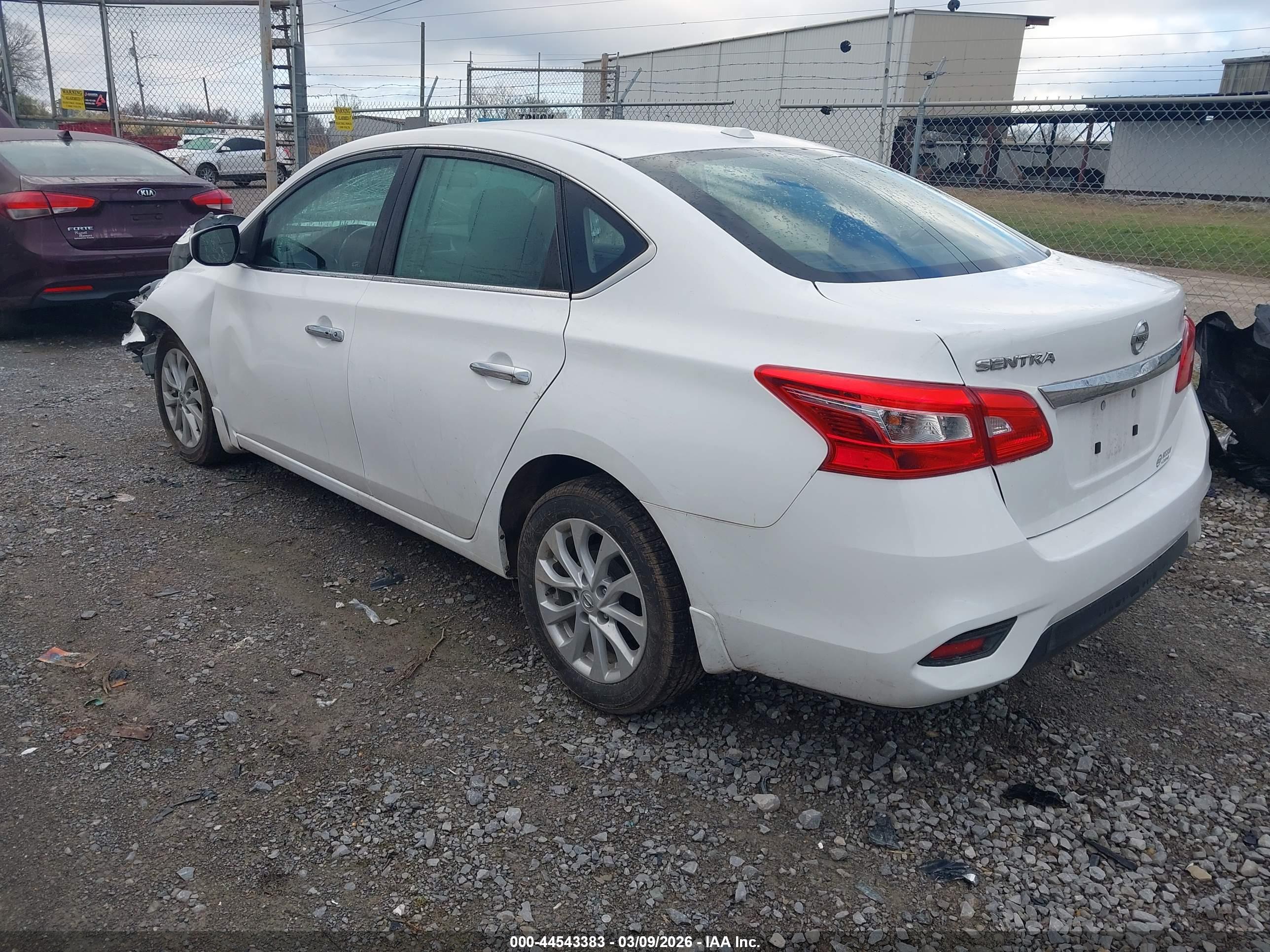 NISSAN SENTRA image 3