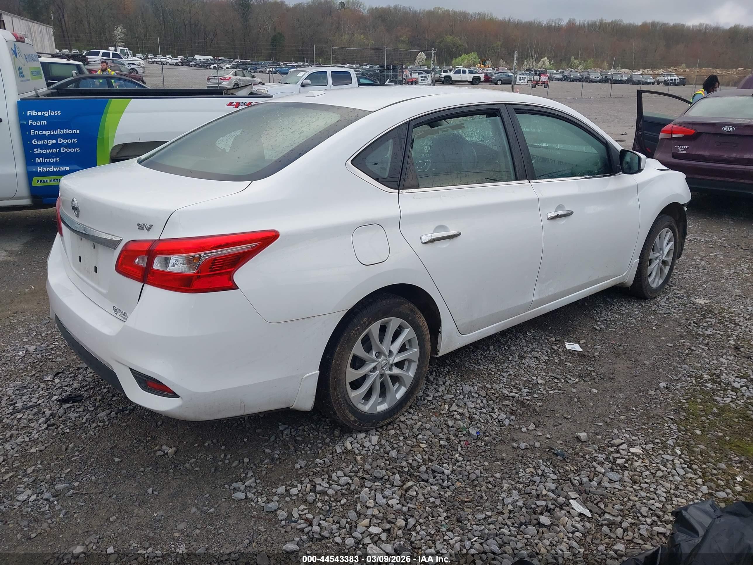 NISSAN SENTRA image 4