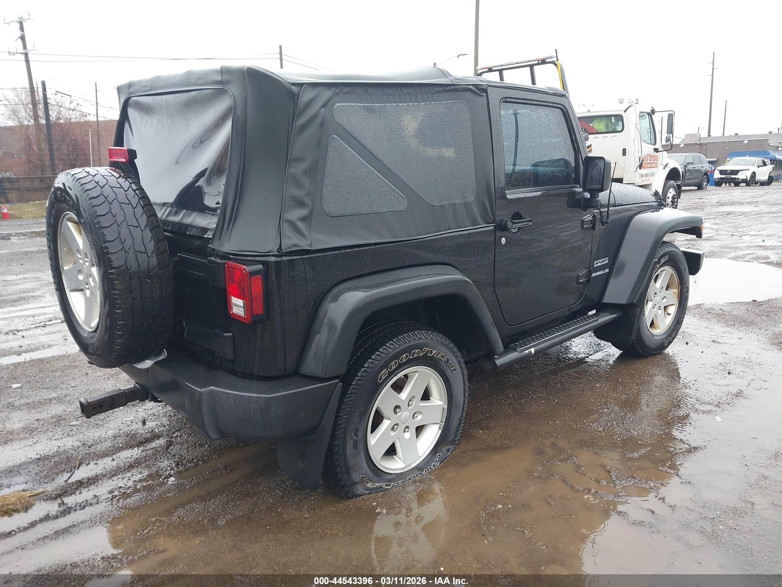 JEEP WRANGLER image 4