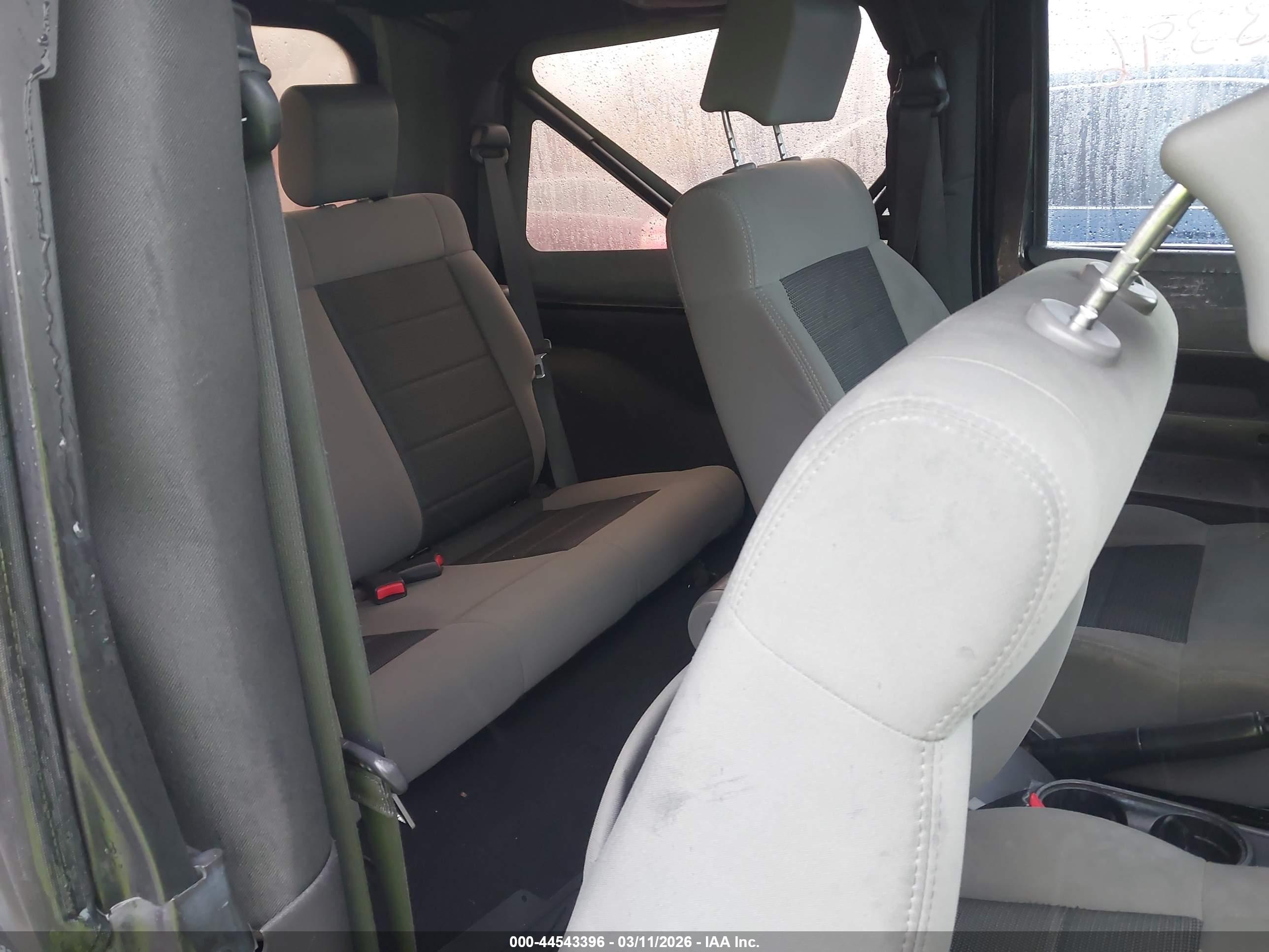JEEP WRANGLER image 8