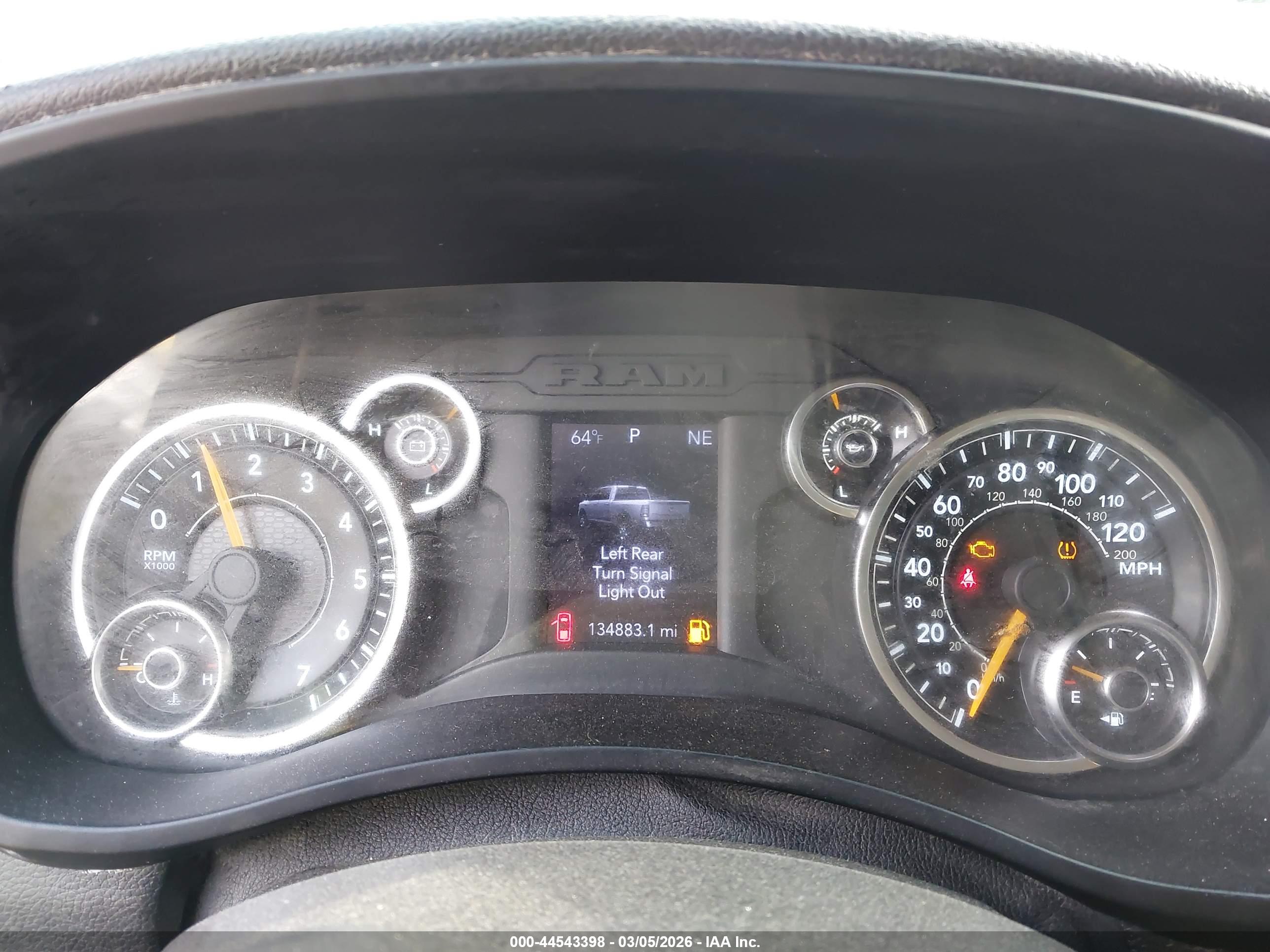 RAM 2500 image 7