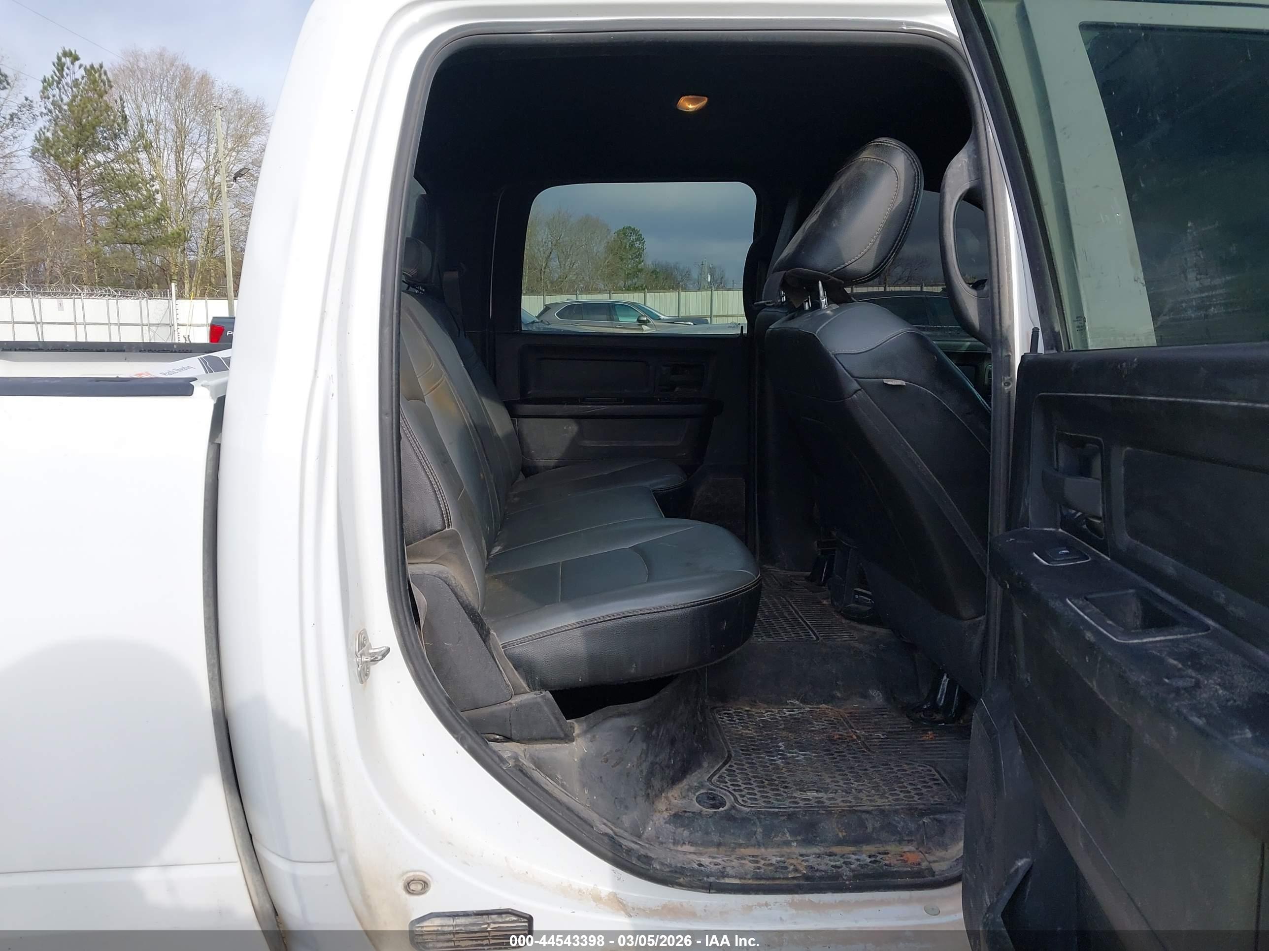 RAM 2500 image 8