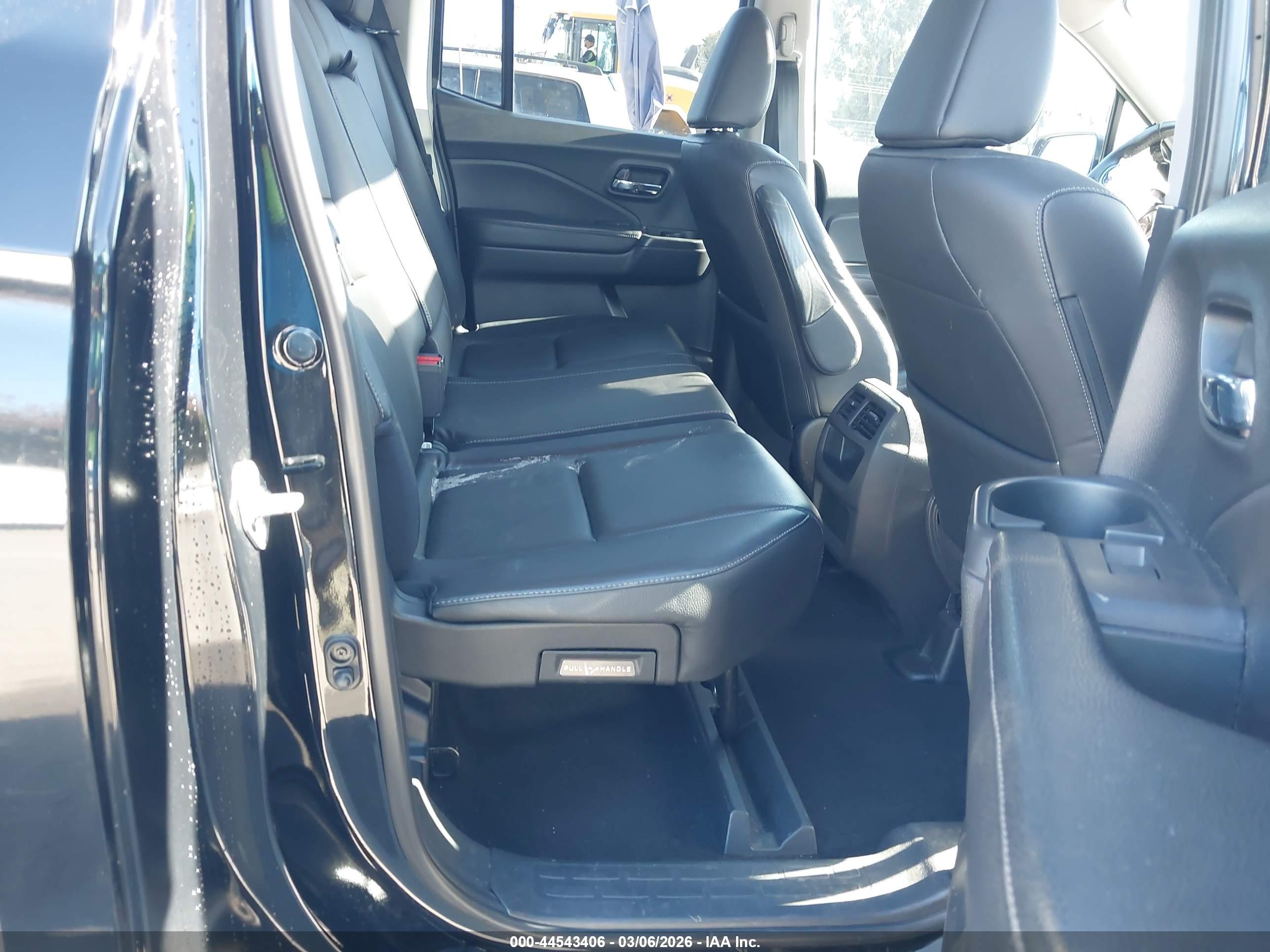 HONDA RIDGELINE image 8