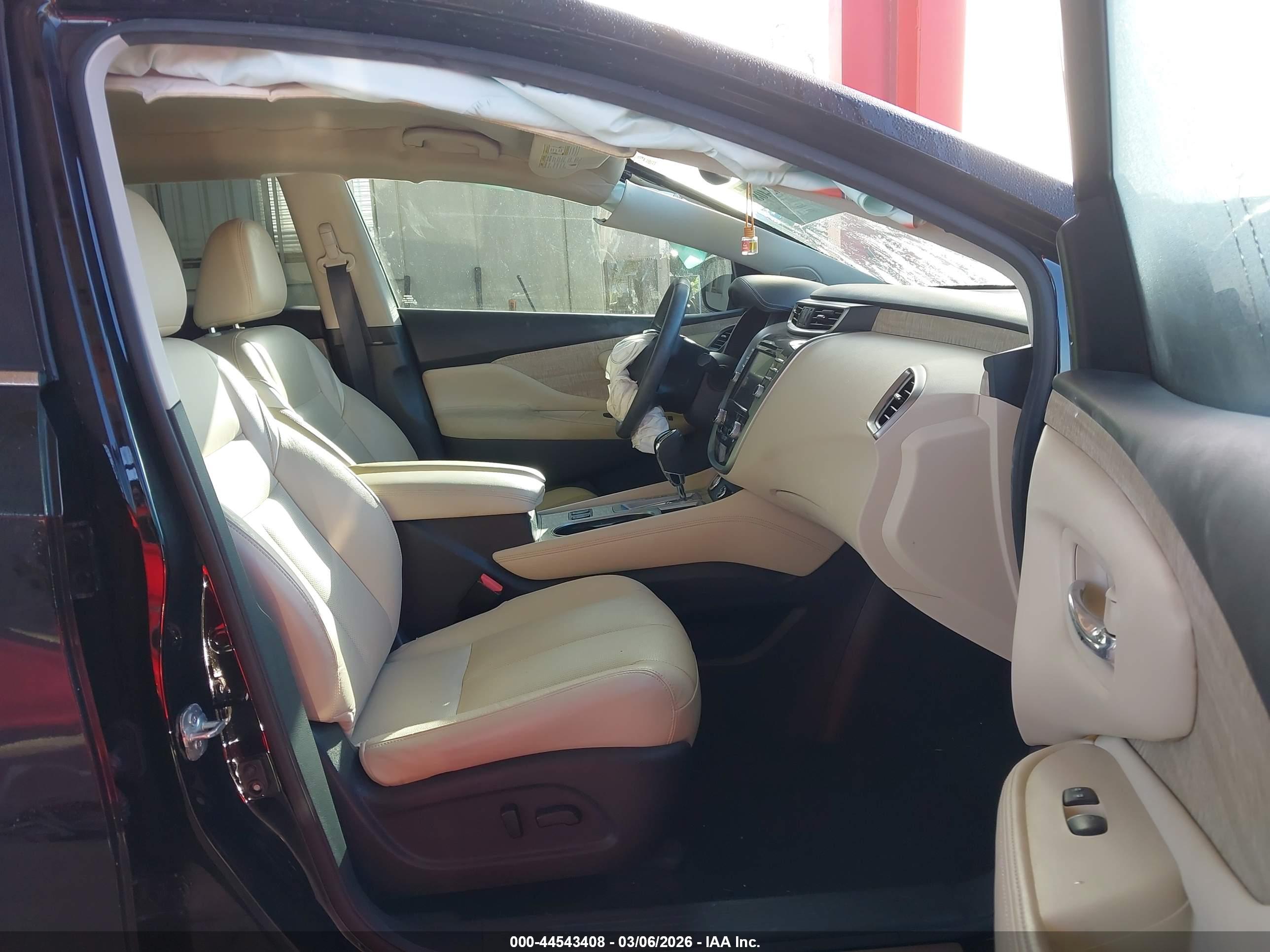 NISSAN MURANO image 5
