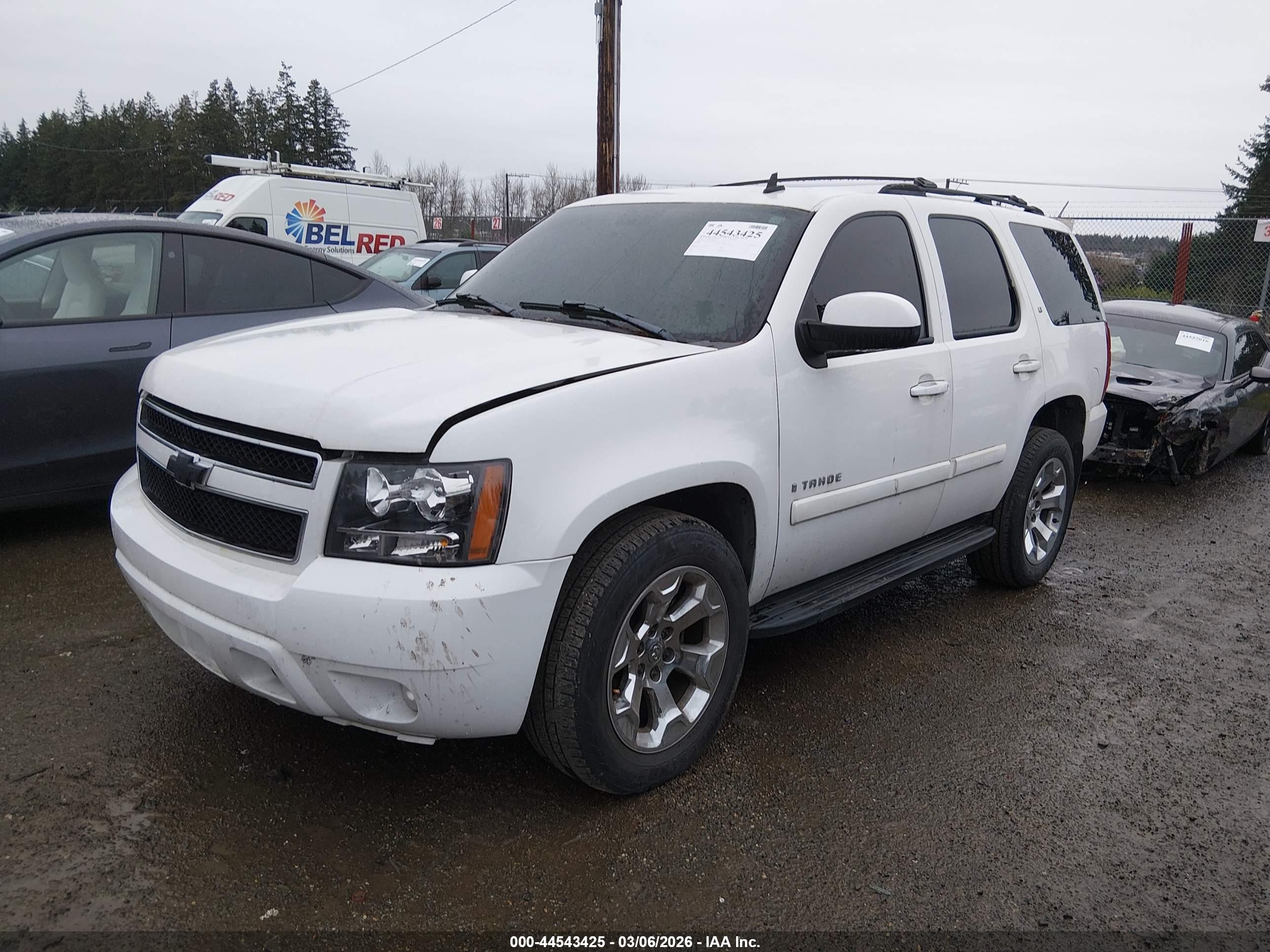 CHEVROLET TAHOE image 2