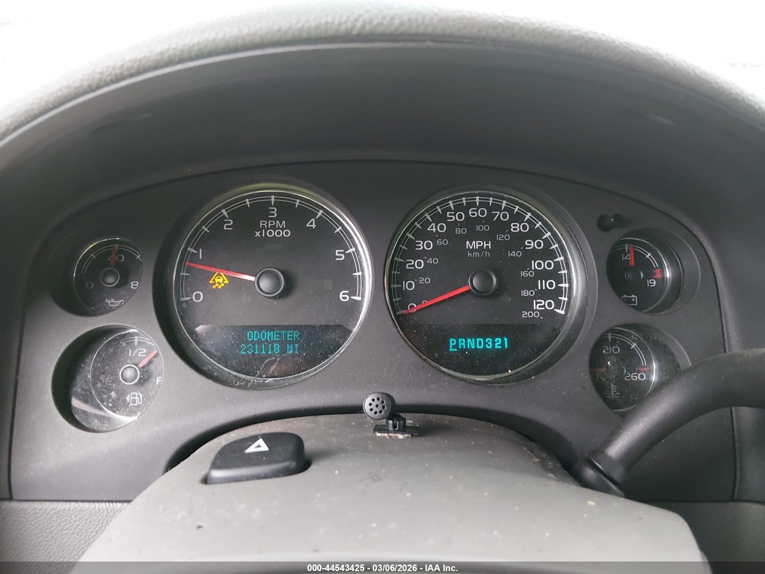 CHEVROLET TAHOE image 7
