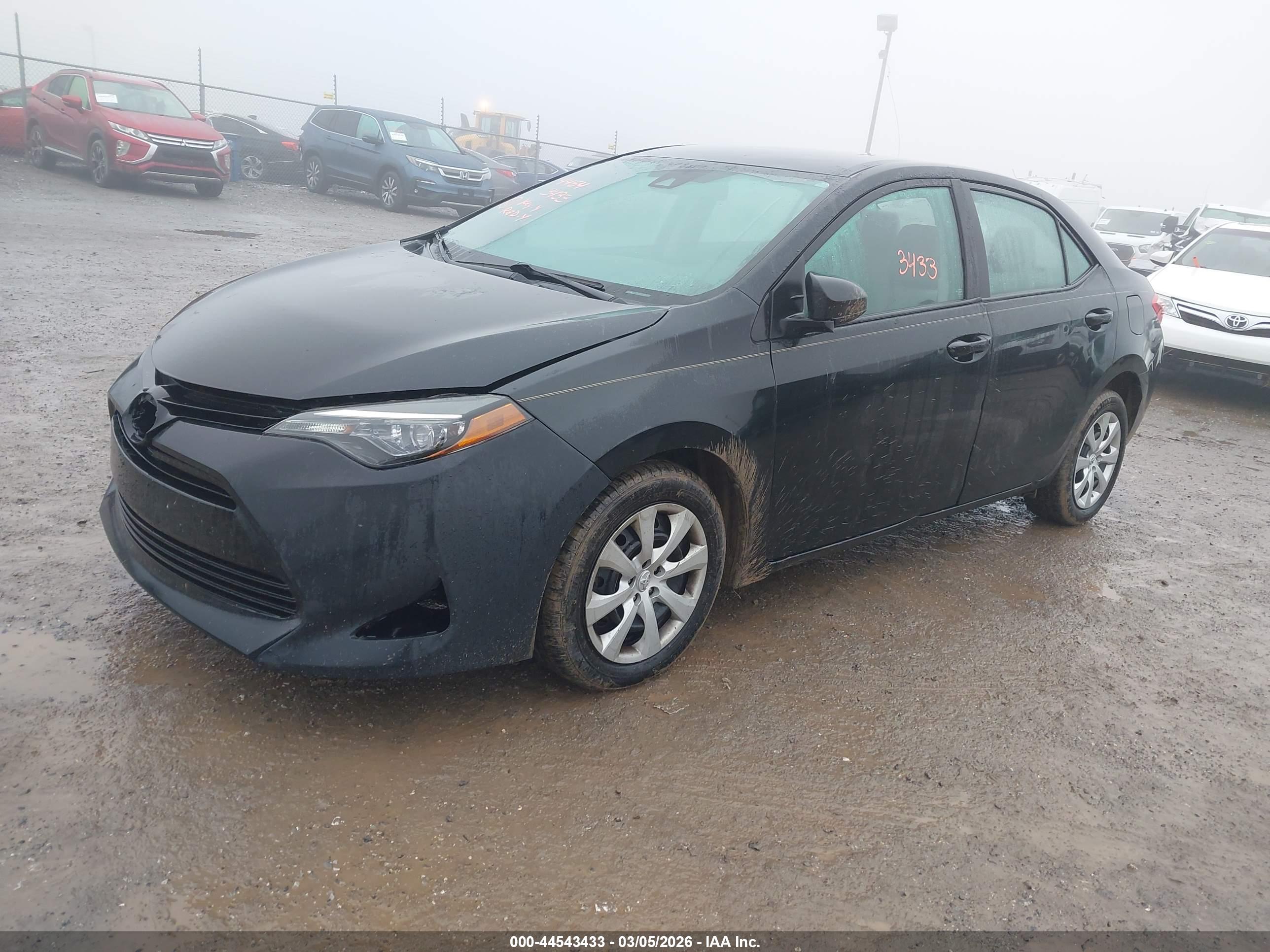 TOYOTA COROLLA image 2