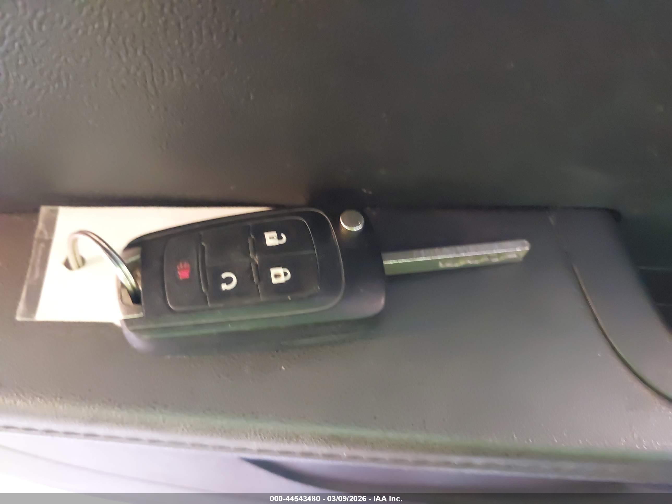 CHEVROLET EQUINOX image 11