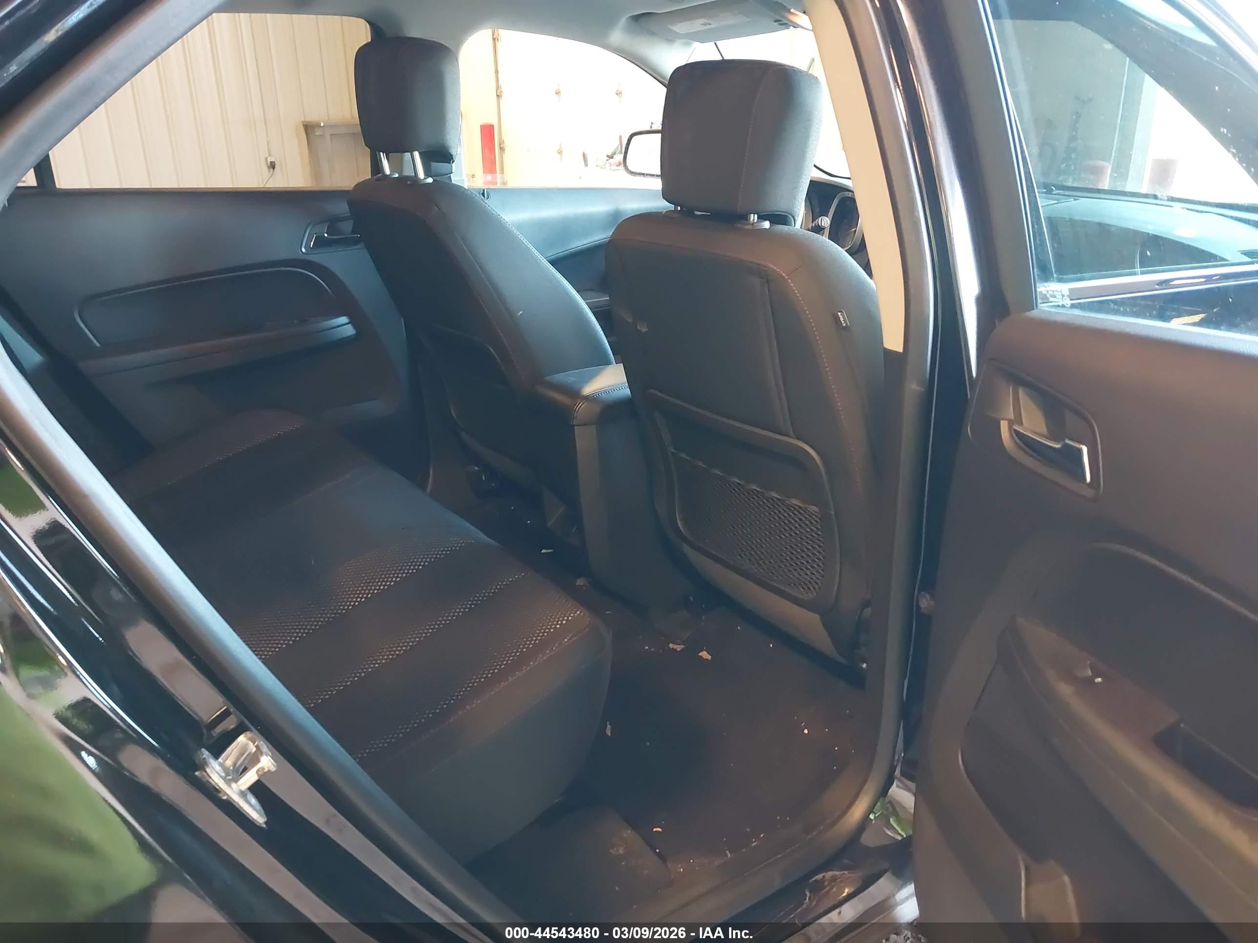 CHEVROLET EQUINOX image 8