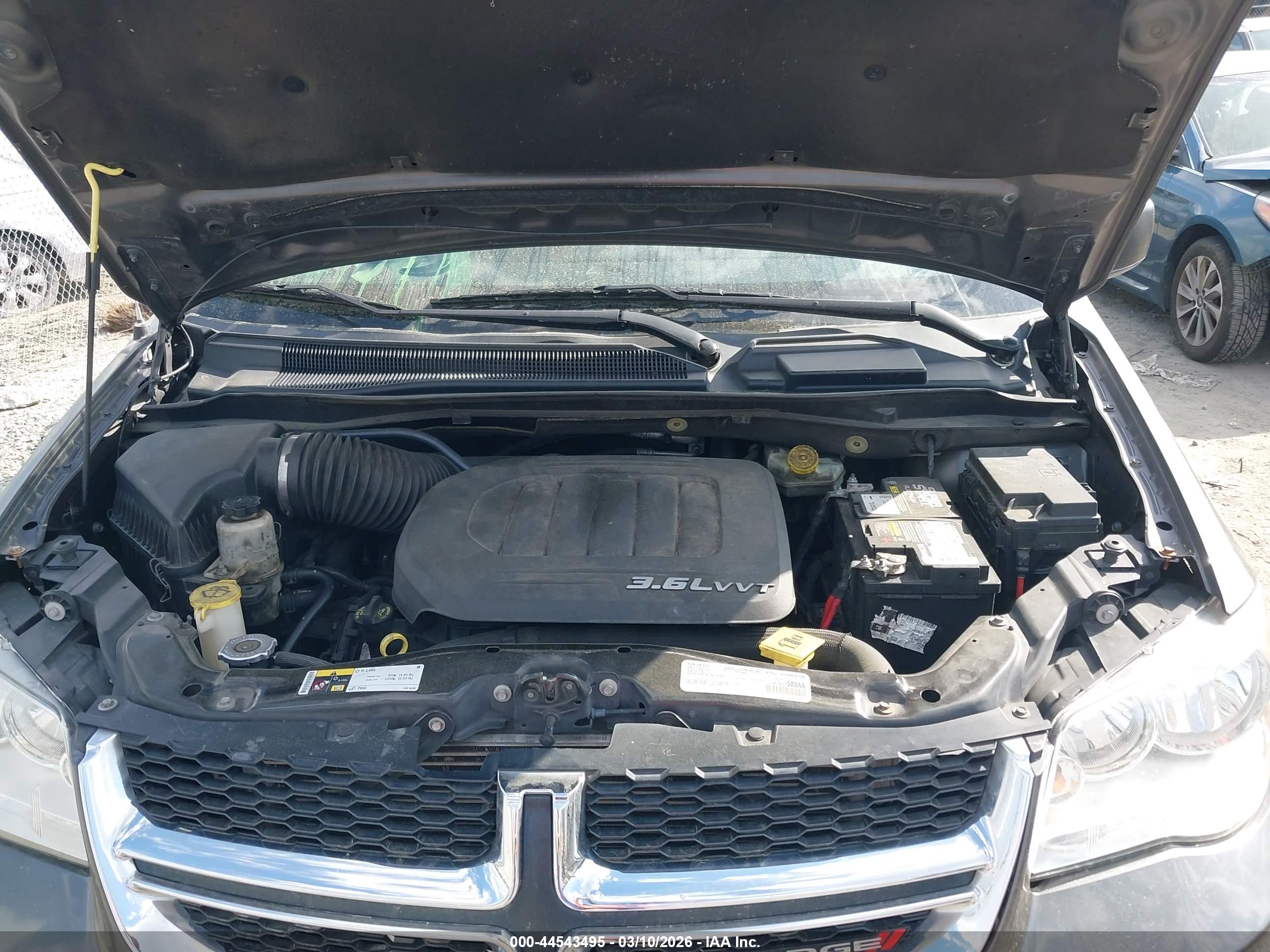 DODGE GRAND image 10