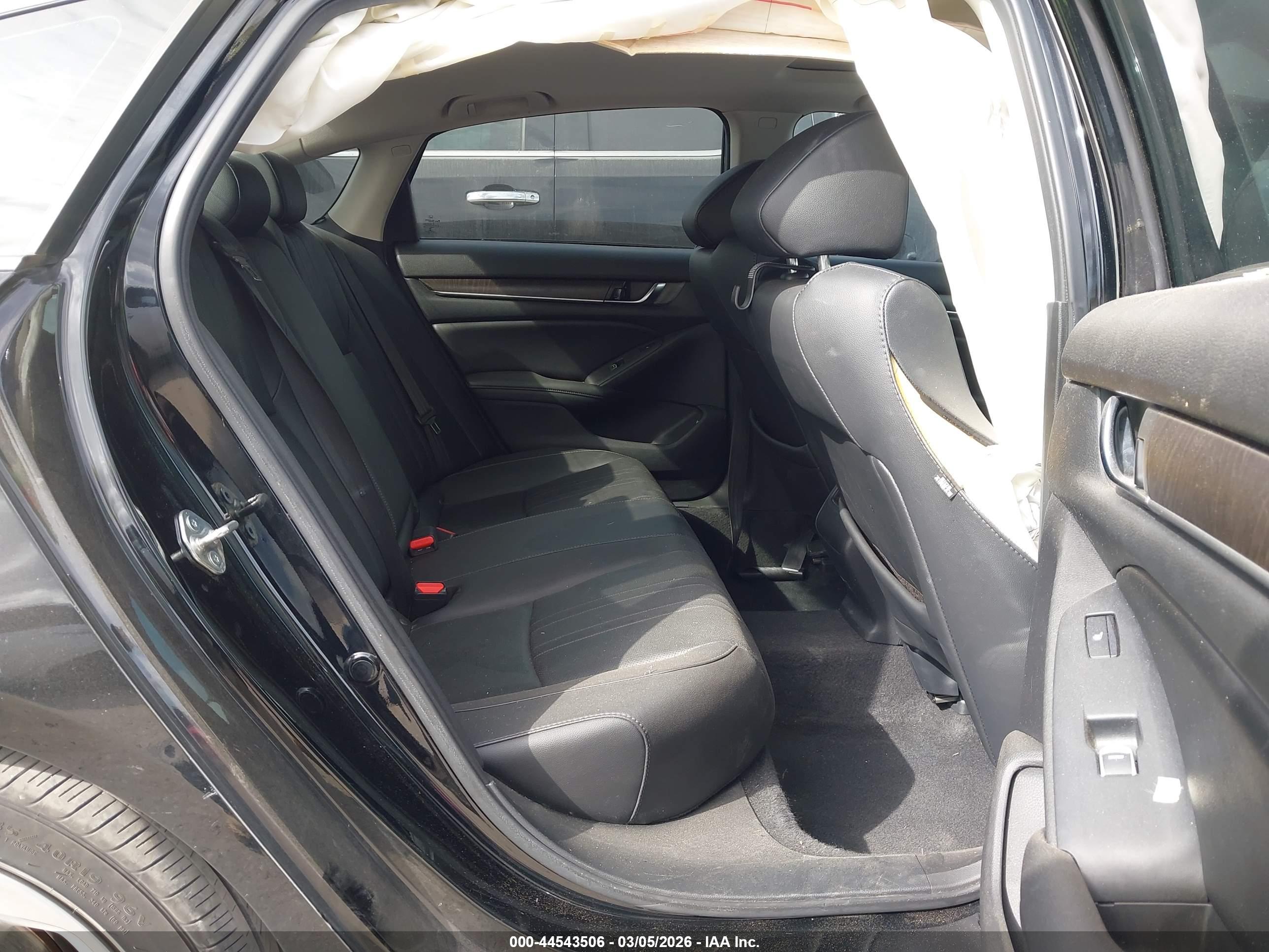 HONDA ACCORD image 8
