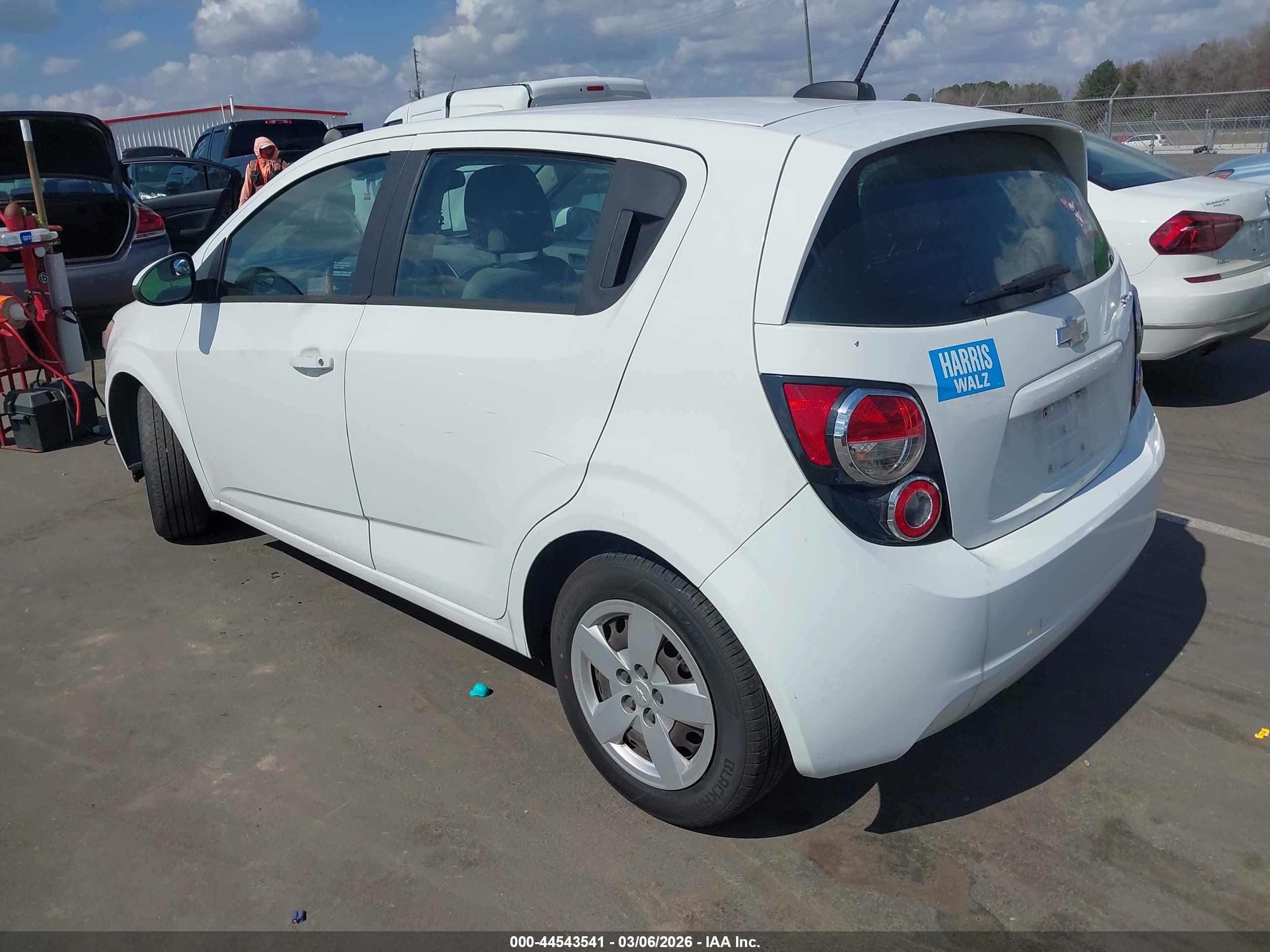 CHEVROLET SONIC image 3