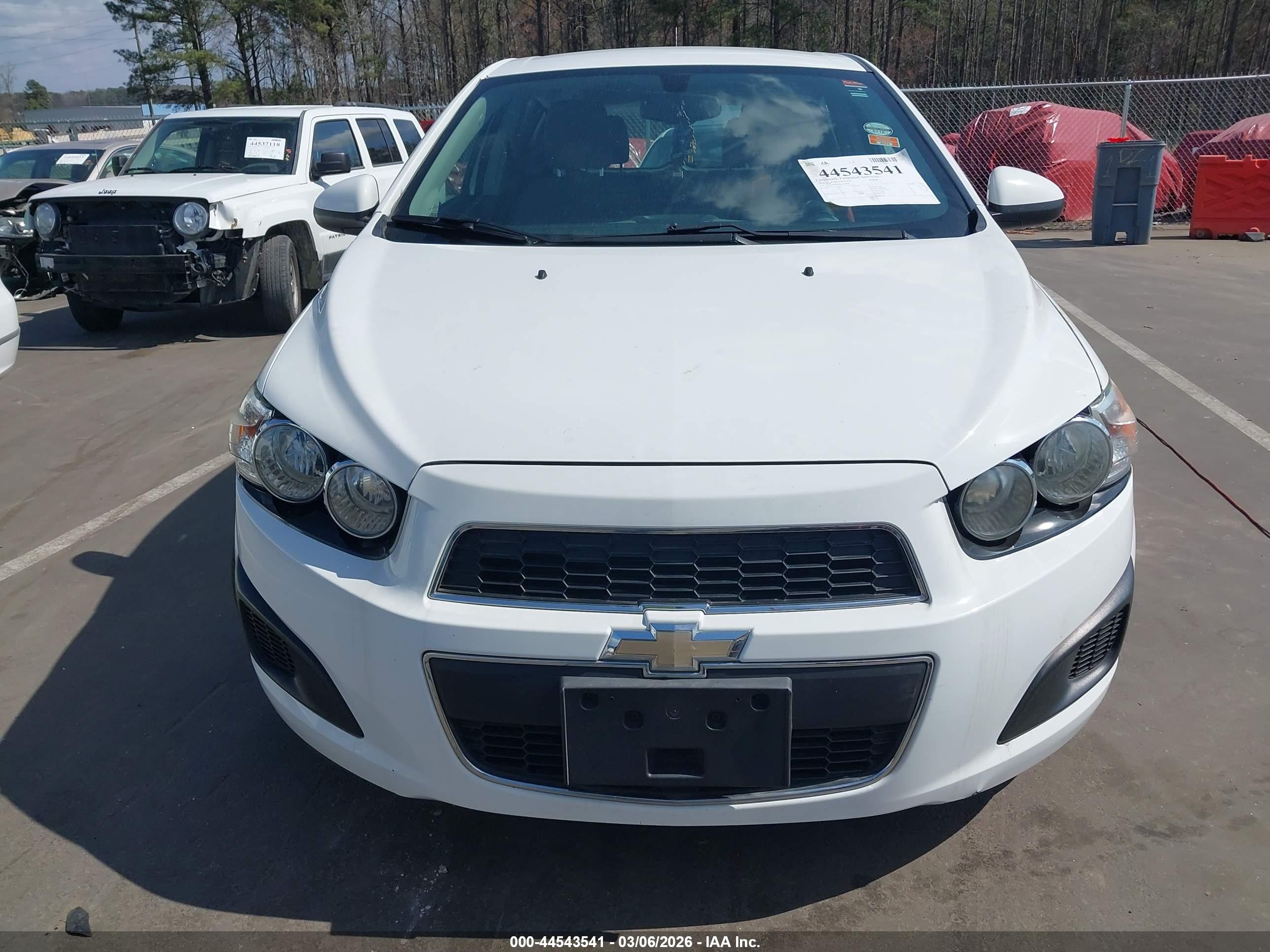 CHEVROLET SONIC image 6