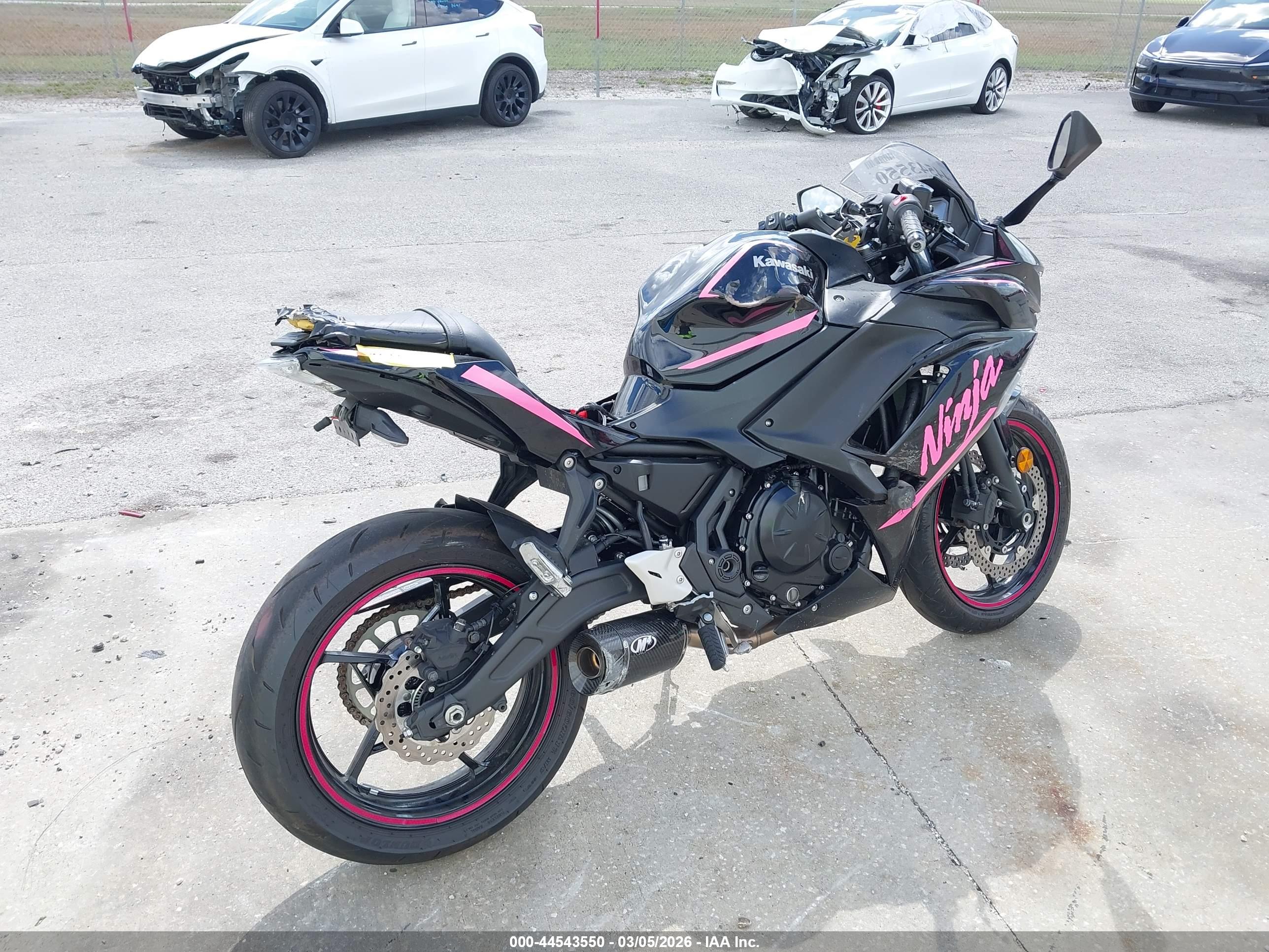 KAWASAKI EX650 image 4
