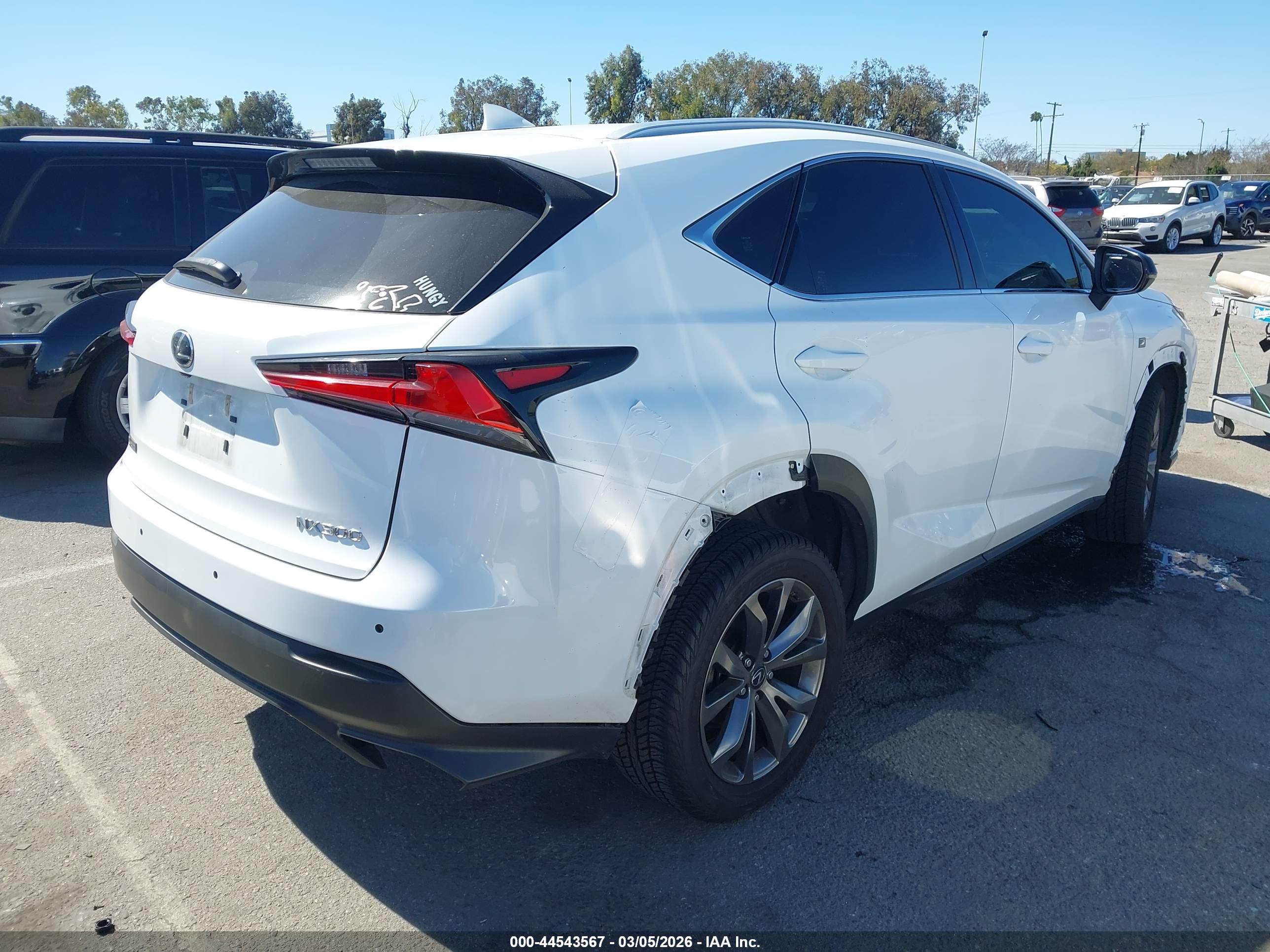 LEXUS NX image 4