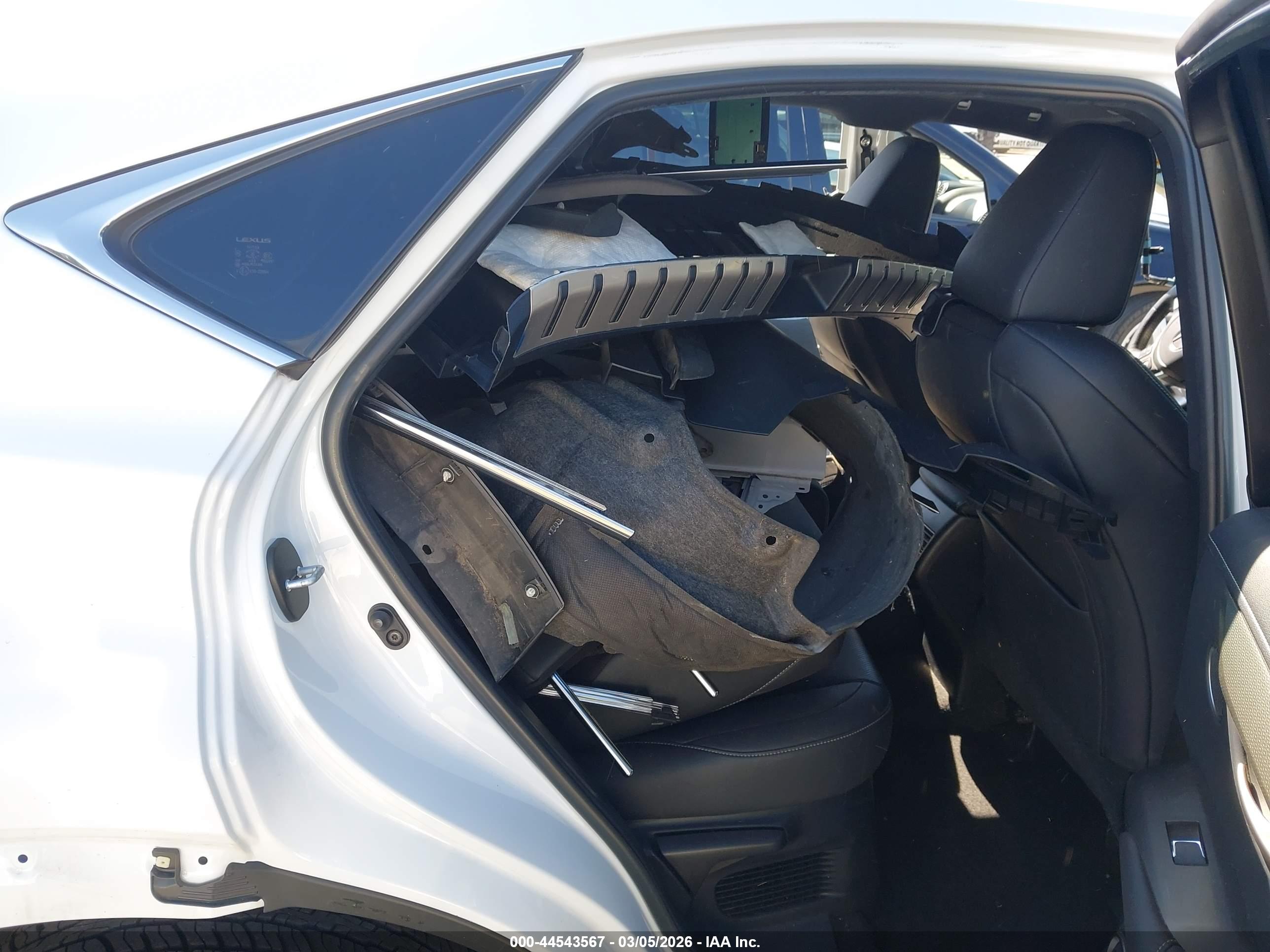 LEXUS NX image 8