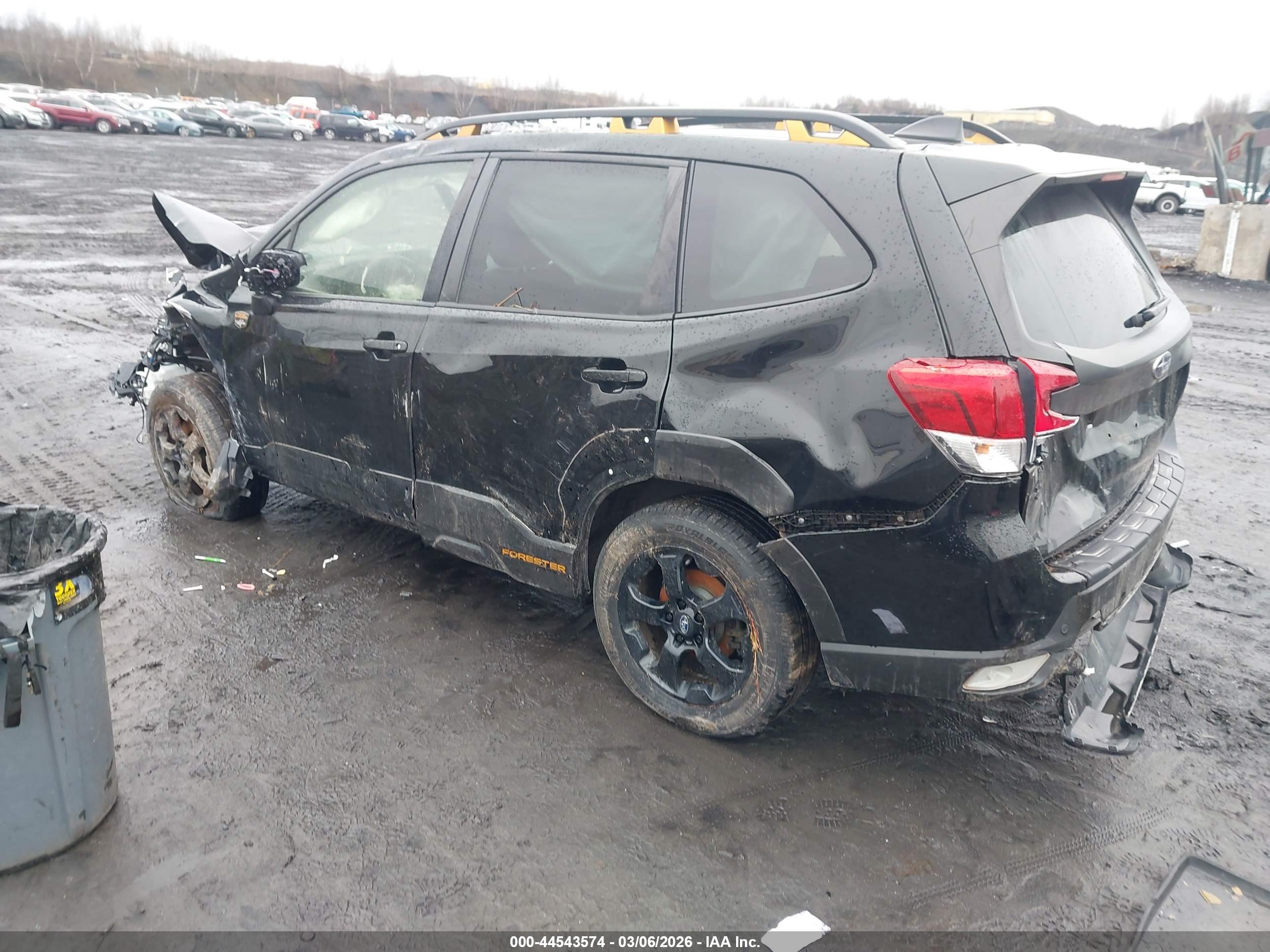 SUBARU FORESTER image 3