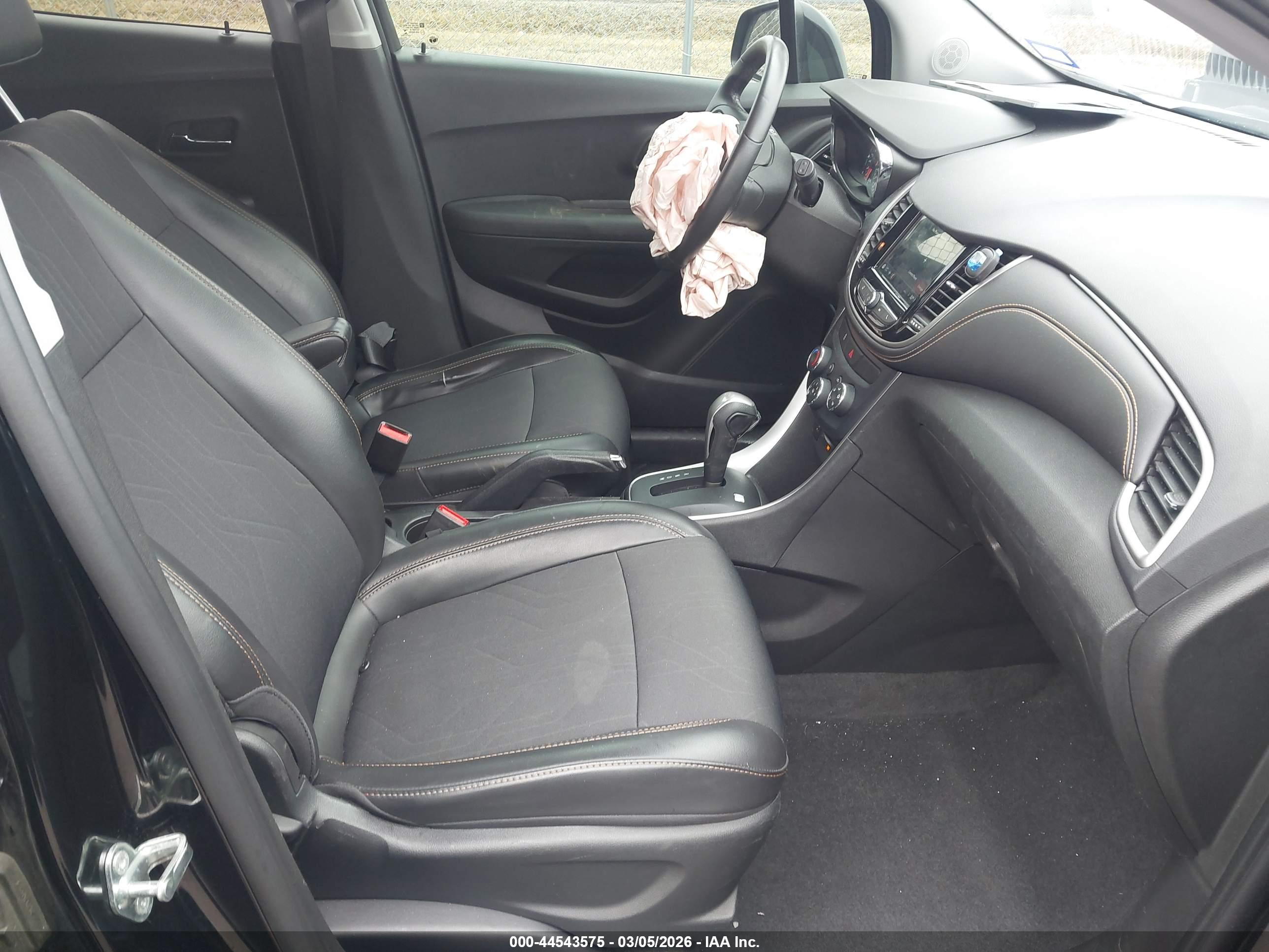 CHEVROLET TRAX image 5