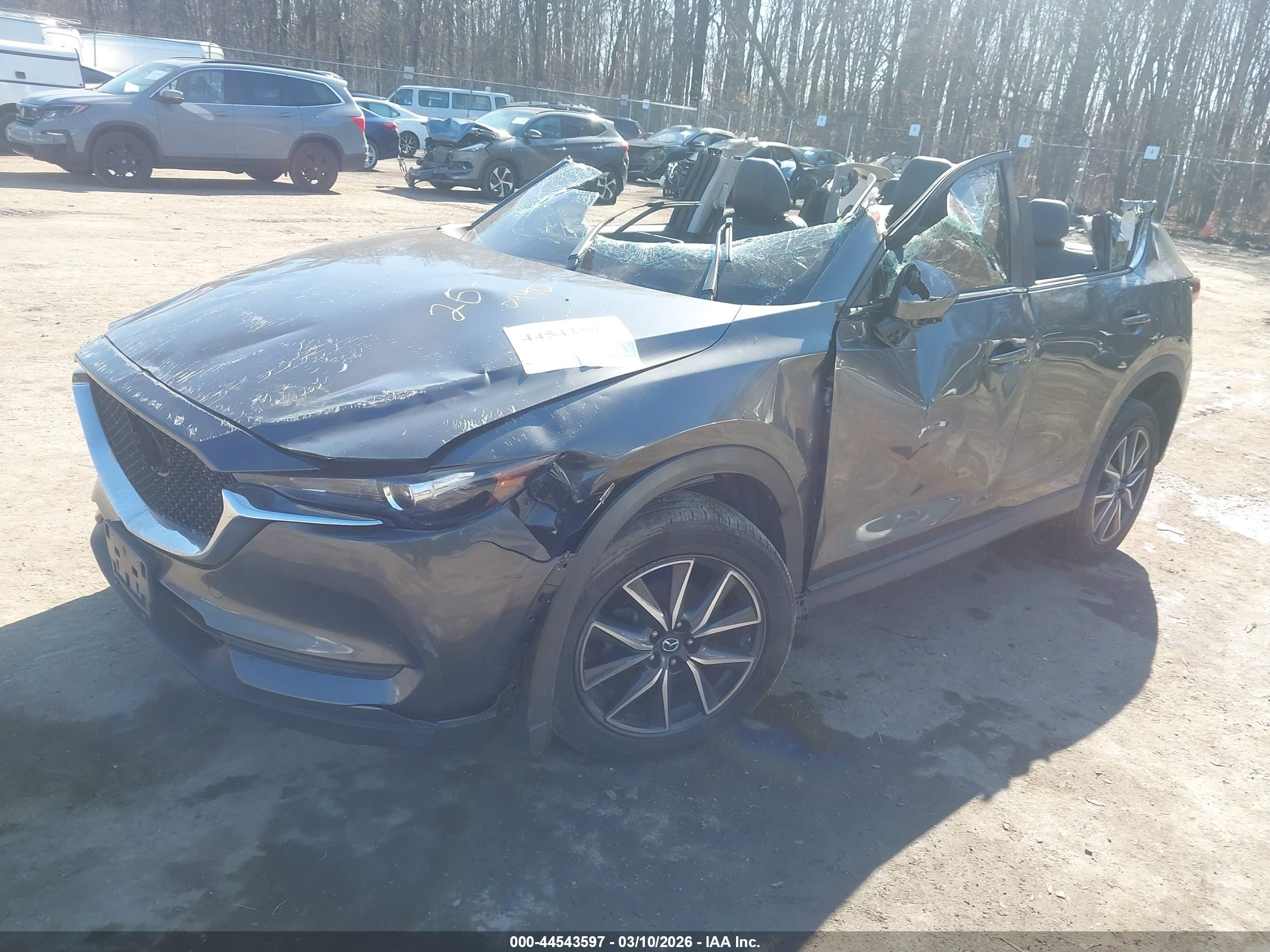 MAZDA CX-5 image 2