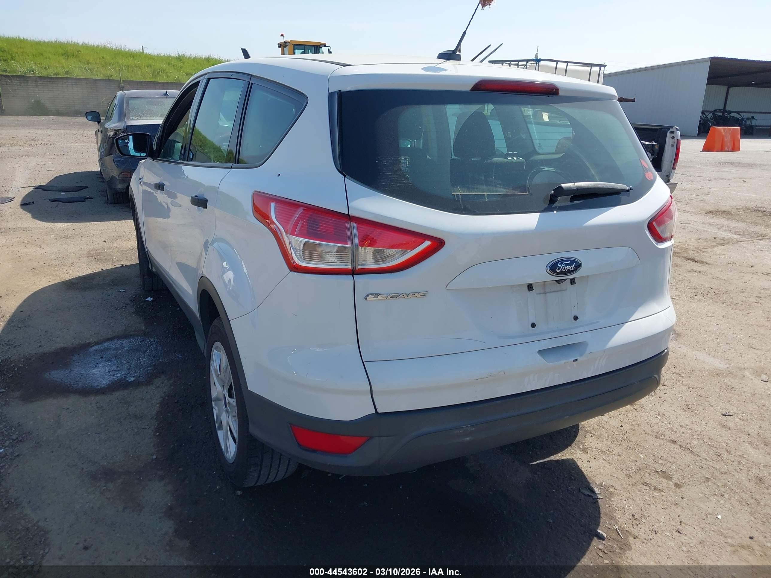 FORD ESCAPE image 3