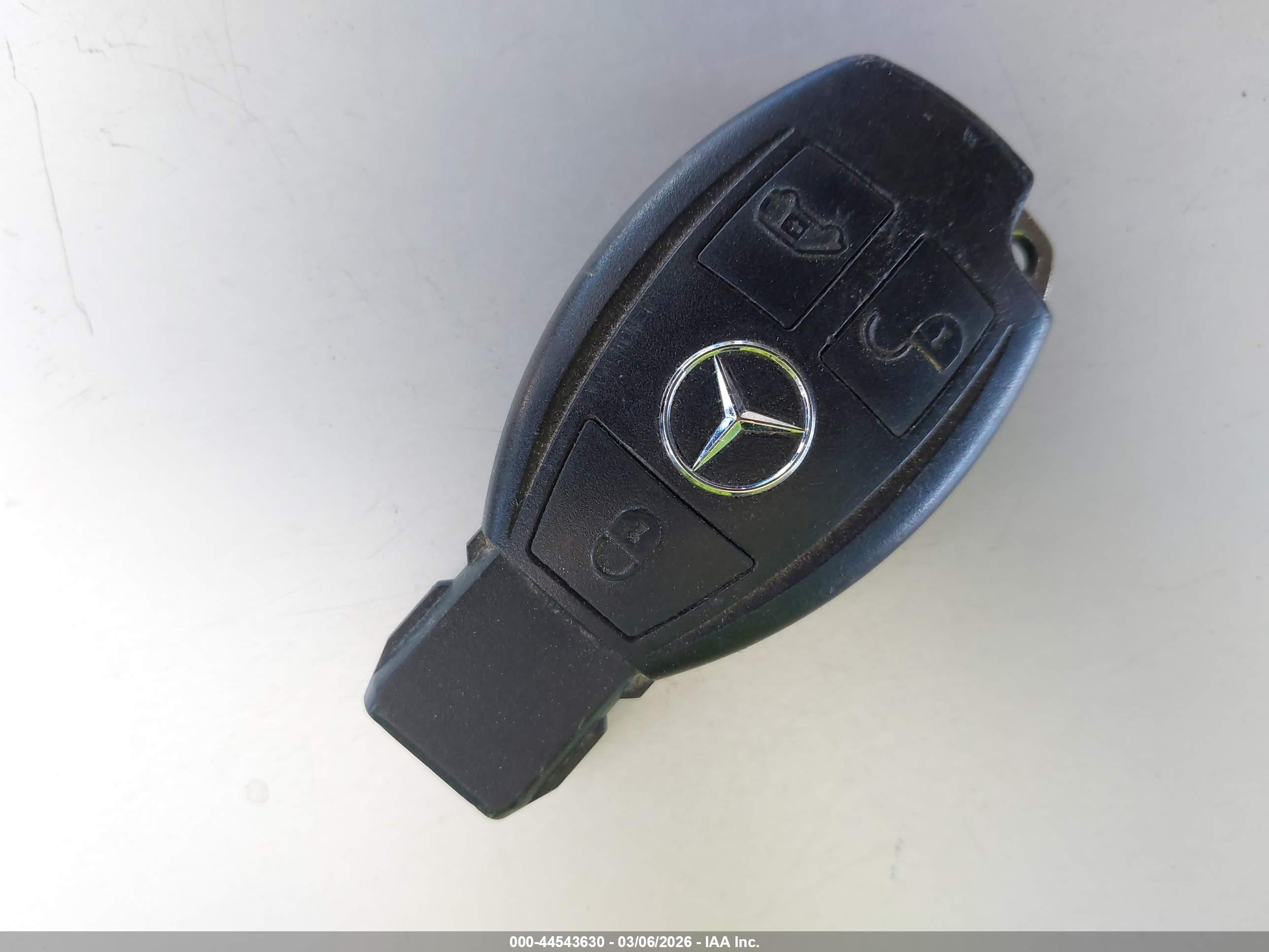 MERCEDES-BENZ METRIS image 11