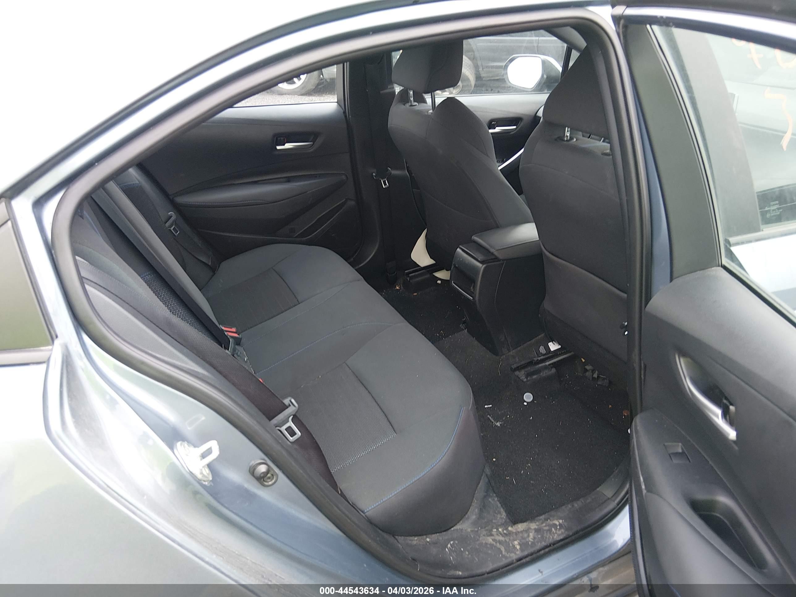 TOYOTA COROLLA image 8