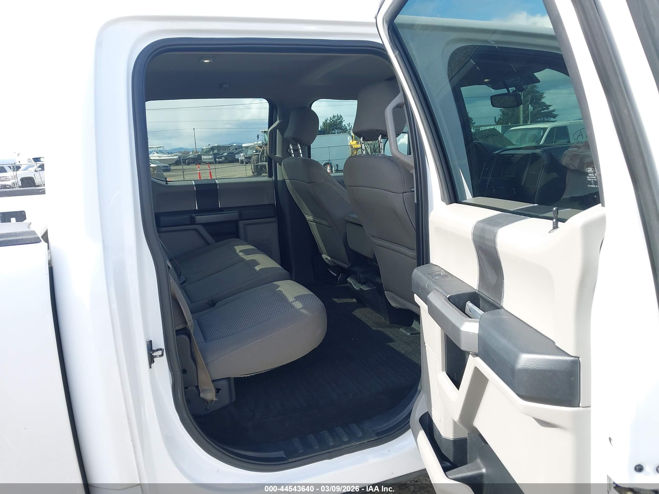 FORD F-150 image 8