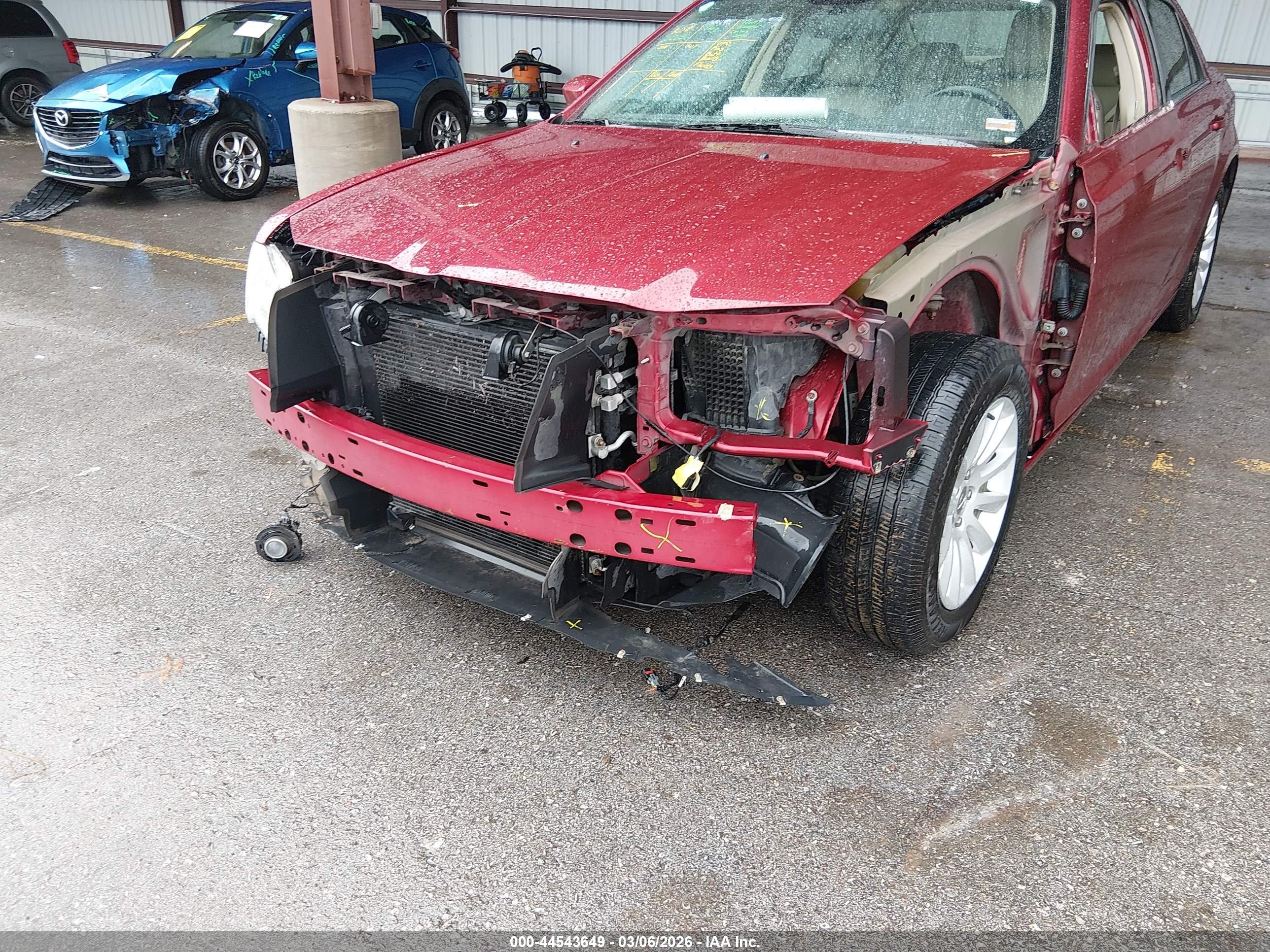 CHRYSLER 300 image 6