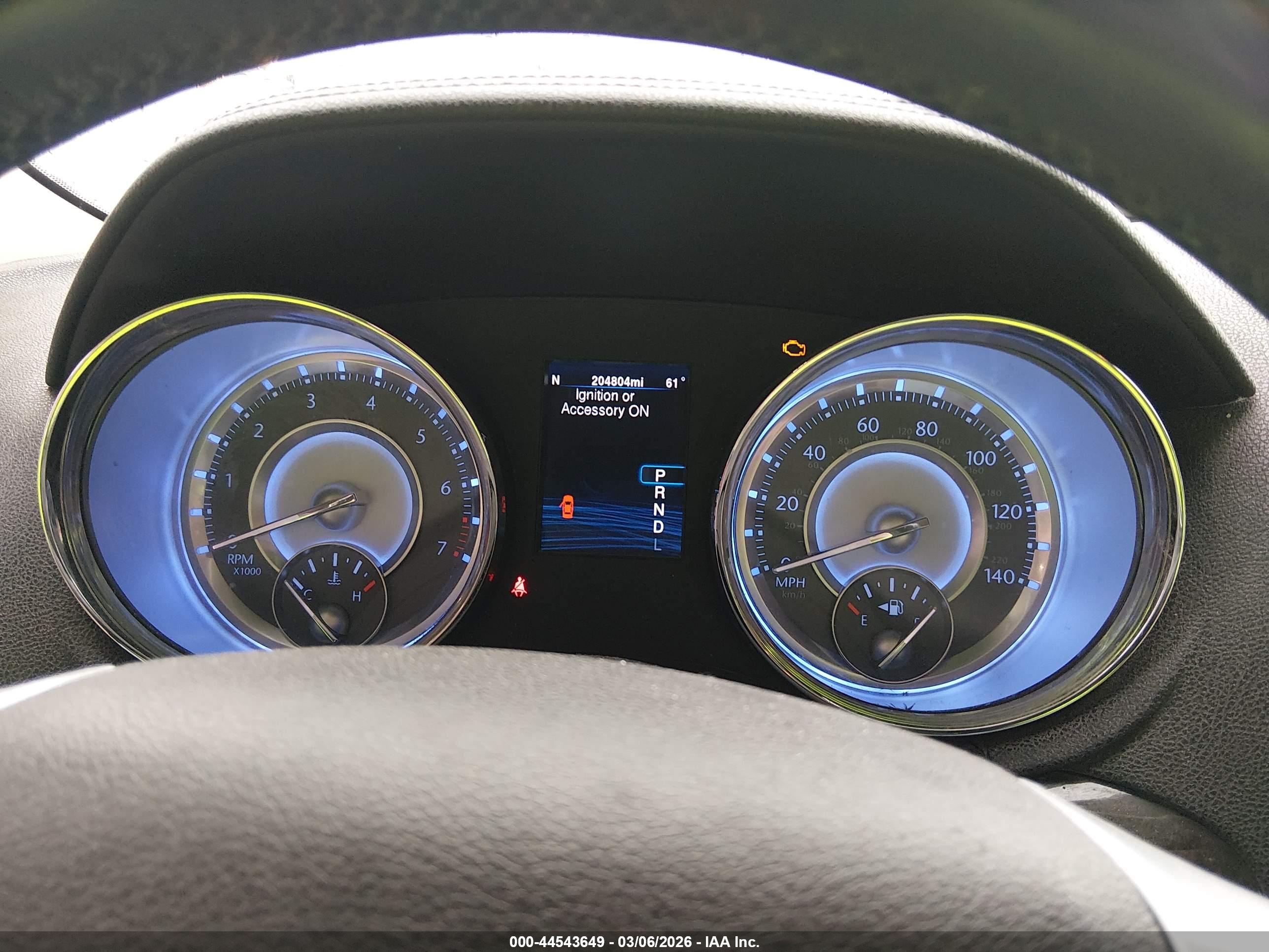 CHRYSLER 300 image 7