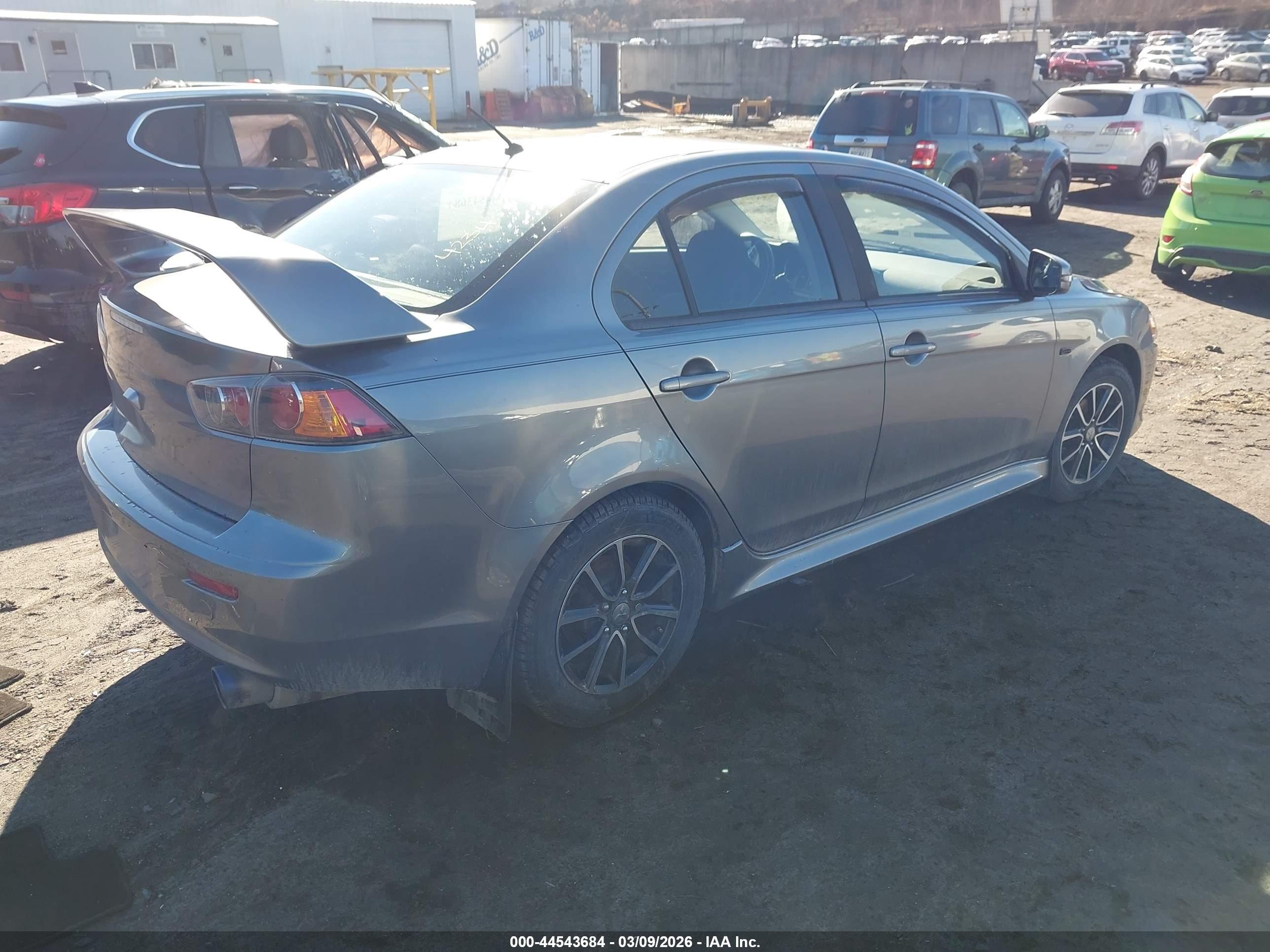 MITSUBISHI LANCER image 4