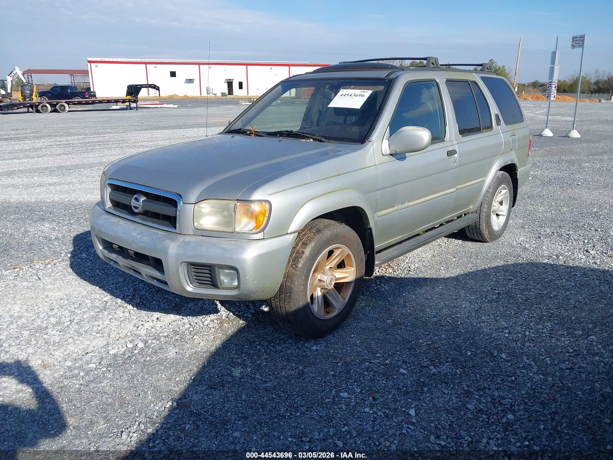 NISSAN PATHFINDER image 2