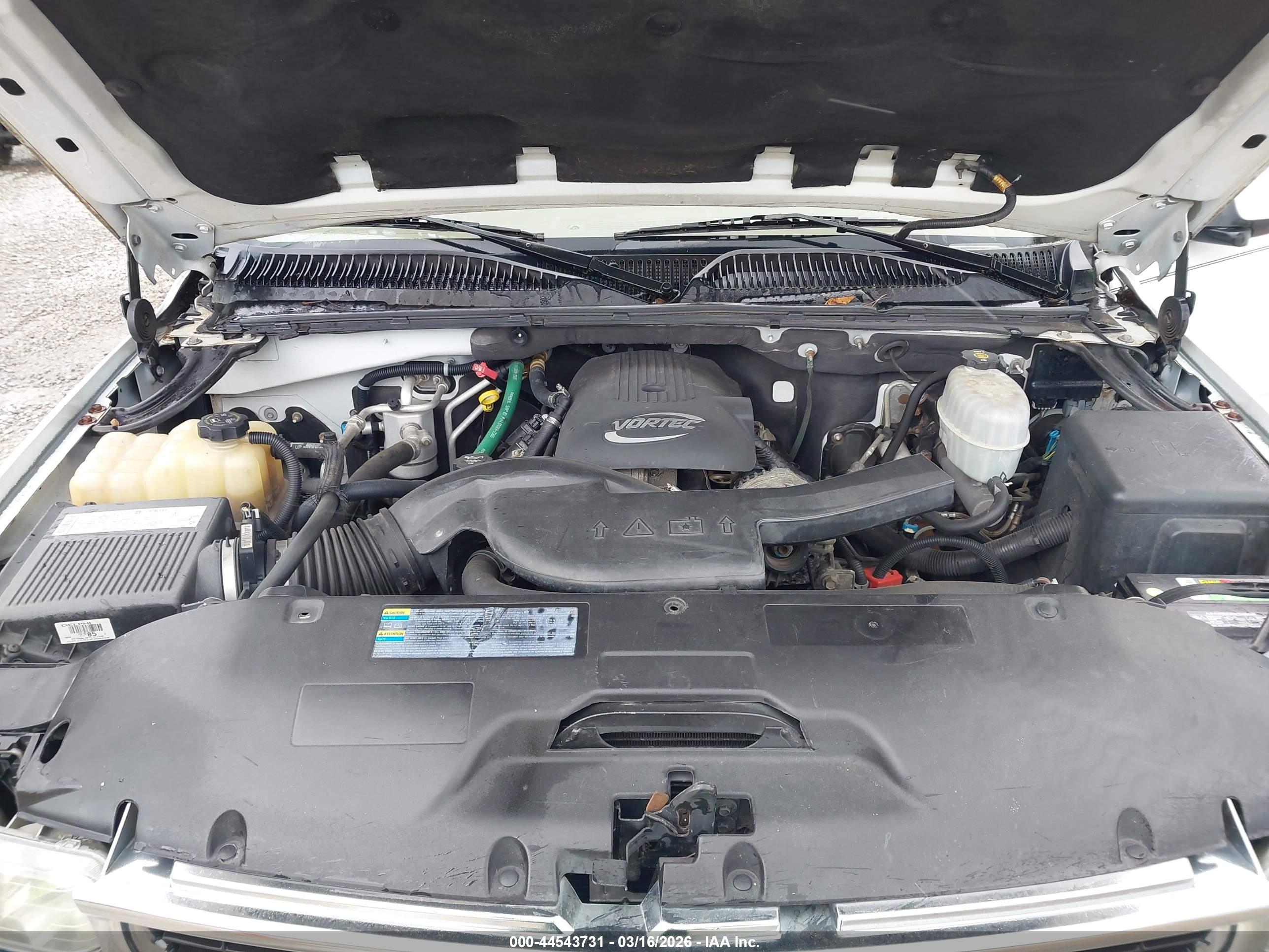 CHEVROLET SUBURBAN image 10