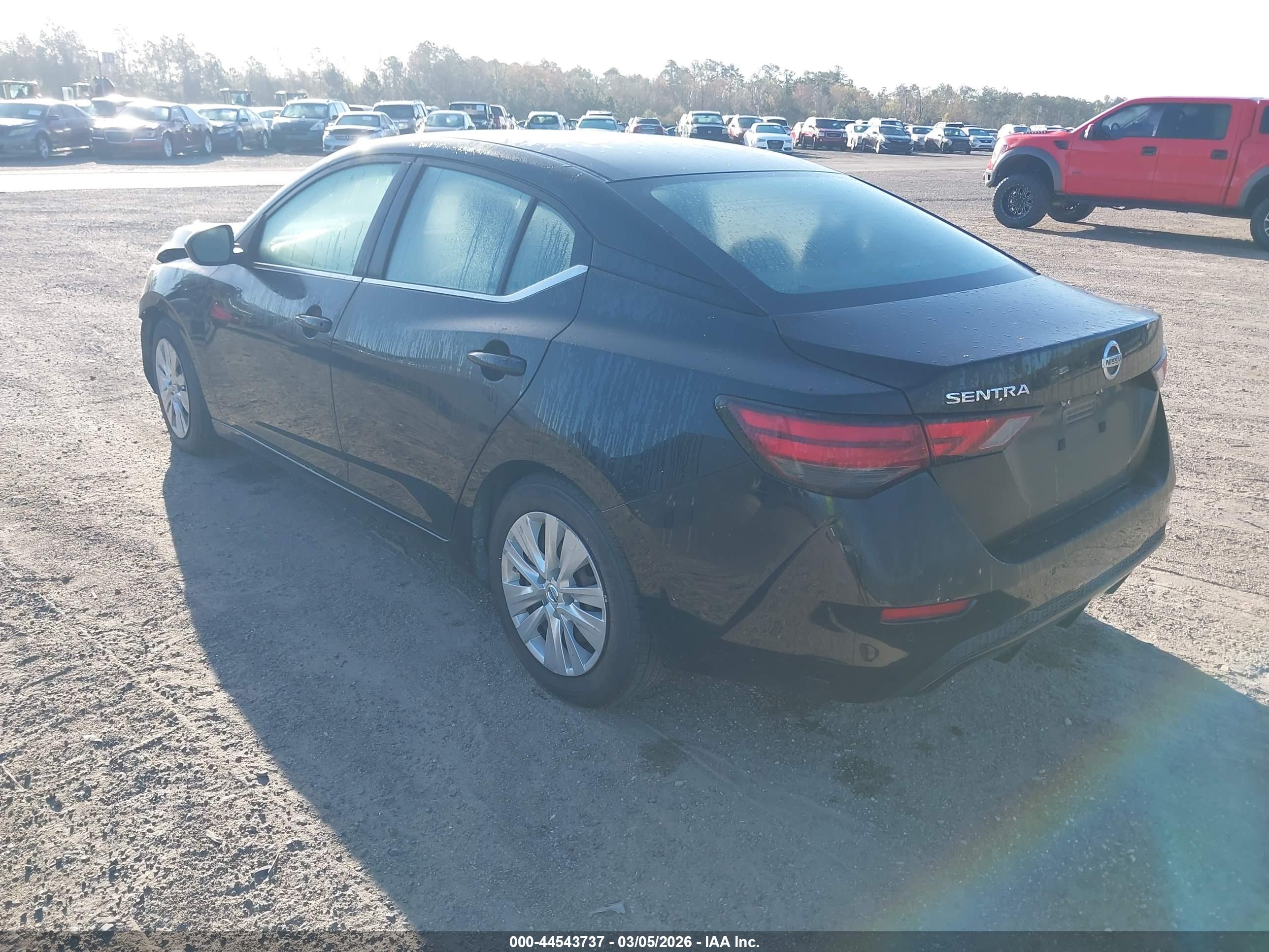 NISSAN SENTRA image 3