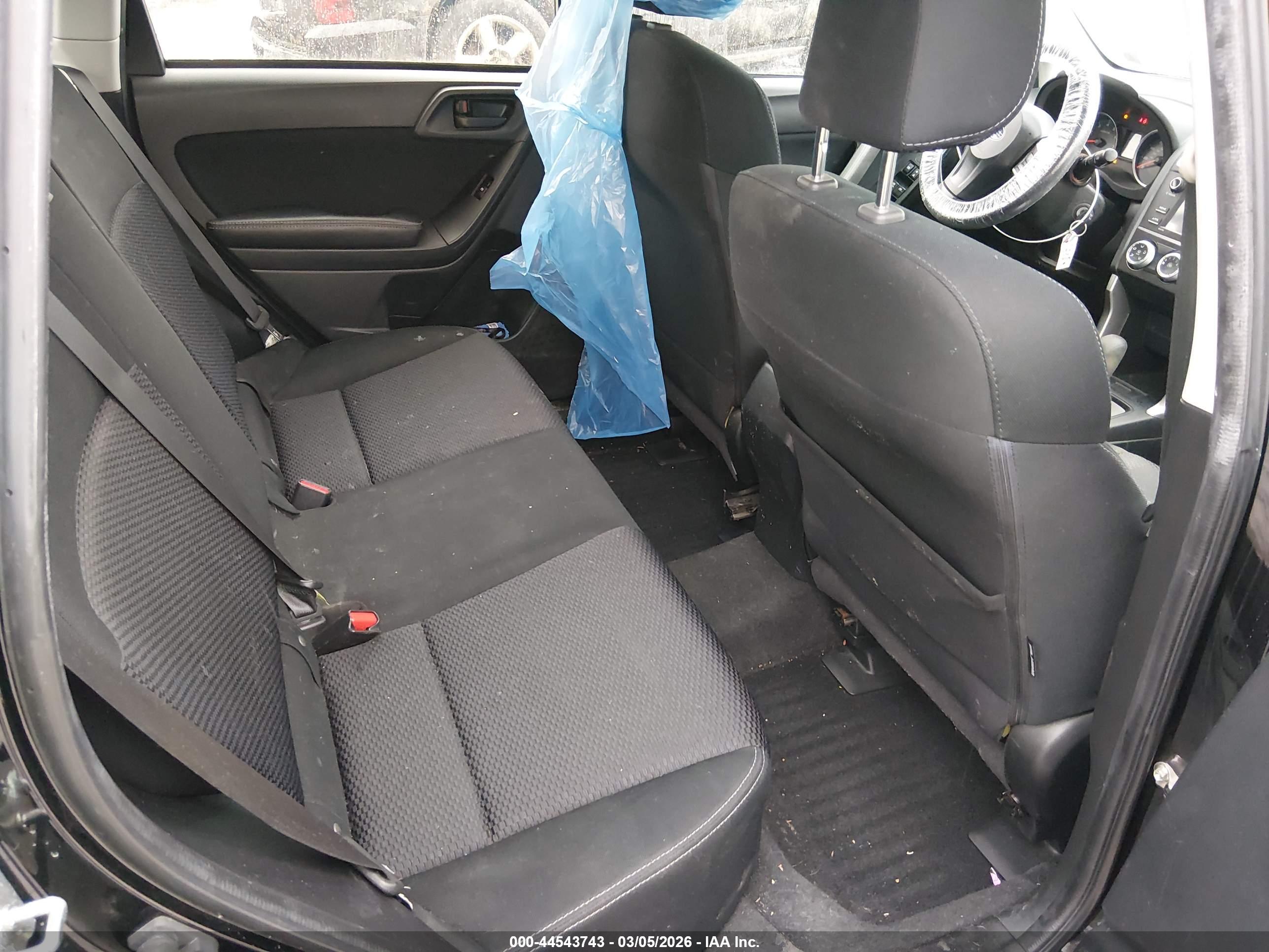 SUBARU FORESTER image 8