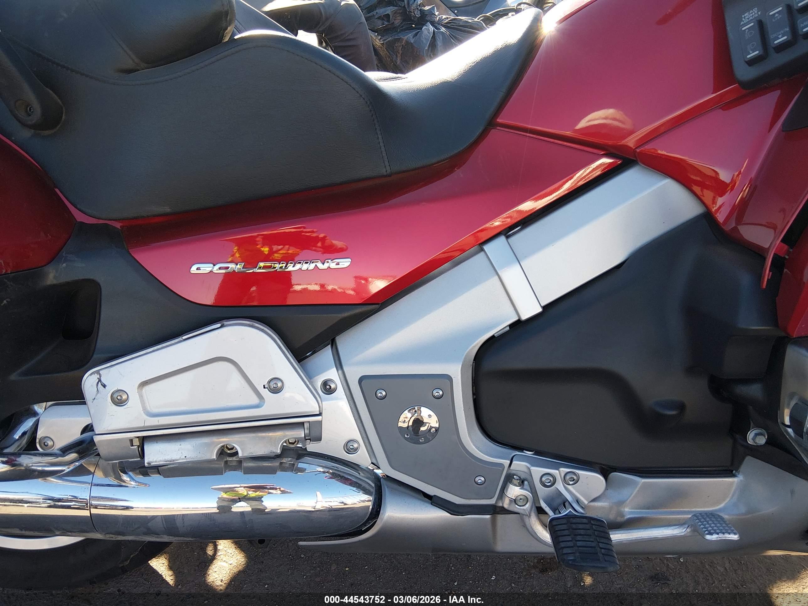 HONDA GL1800 image 8